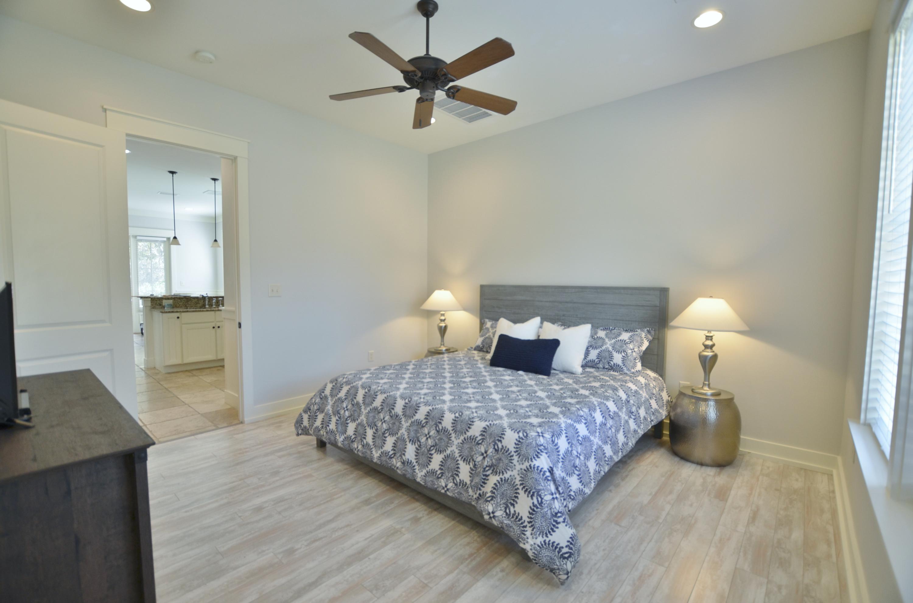 BUNGALOS AT SANDESTIN - Residential