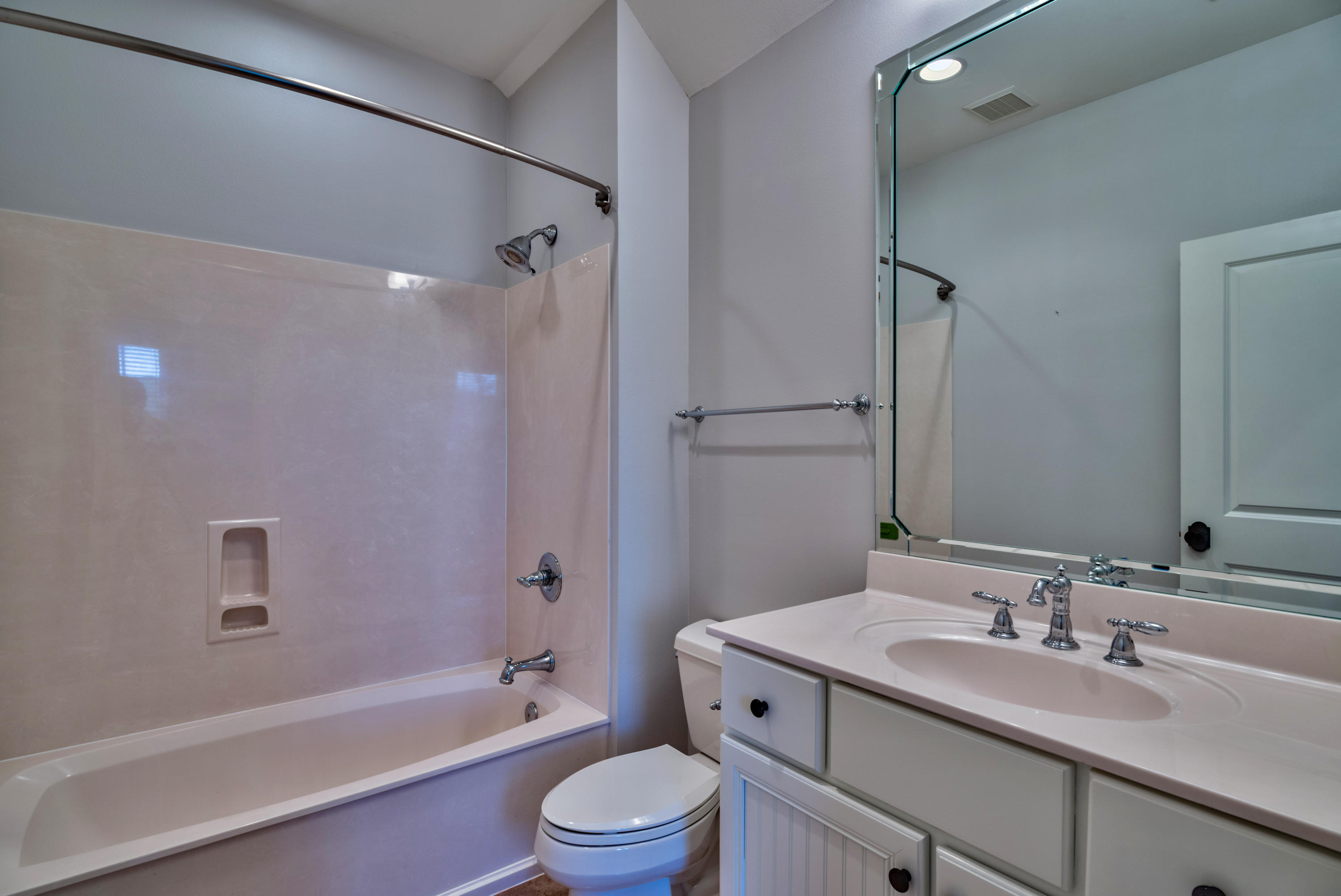 BUNGALOS AT SANDESTIN - Residential