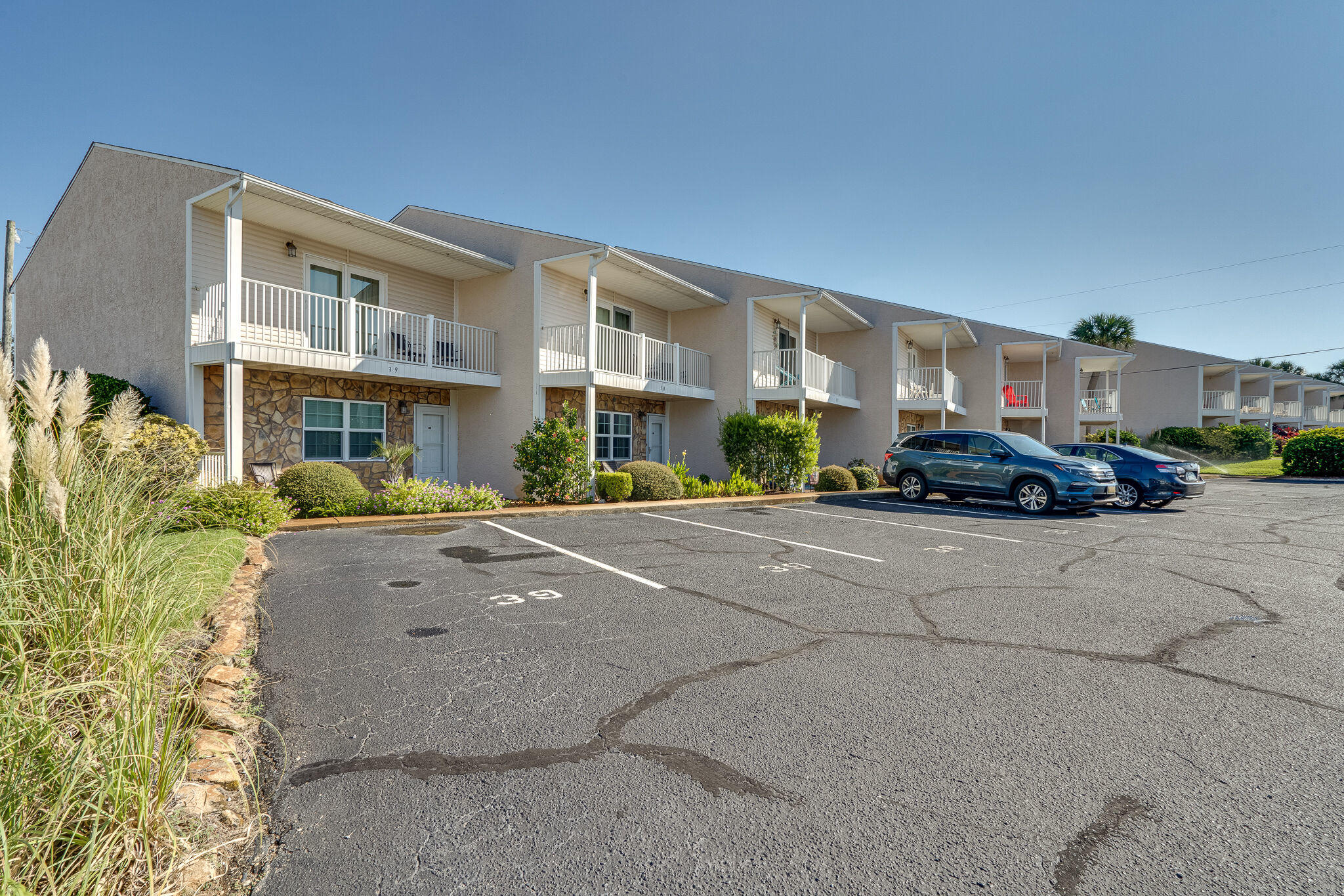 WOODLAND SHORES T/H PH IV - Residential