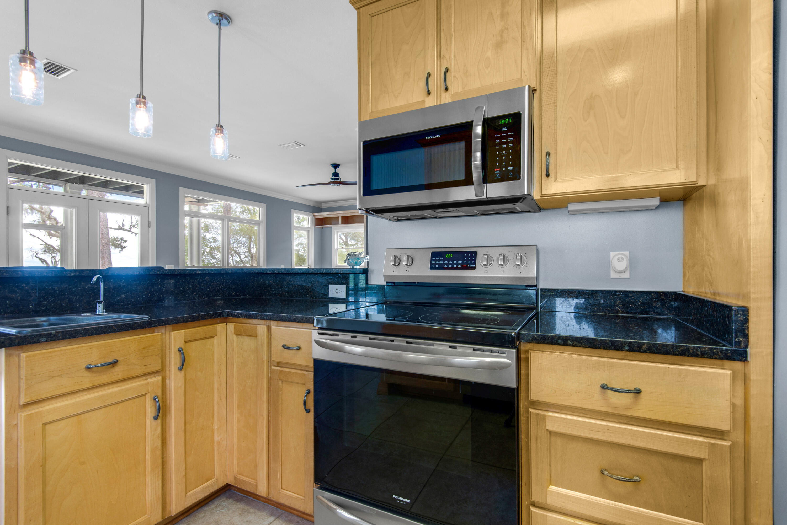 LOT D POINTE S/D - Residential Lease