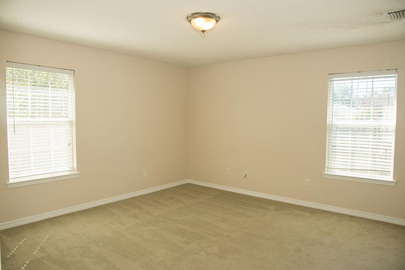 VICTORIA PARK - Residential Lease