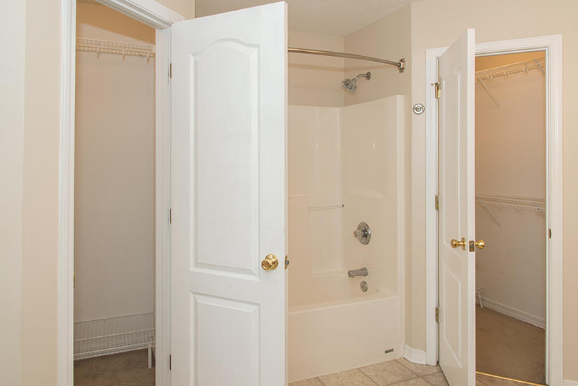 VICTORIA PARK - Residential Lease