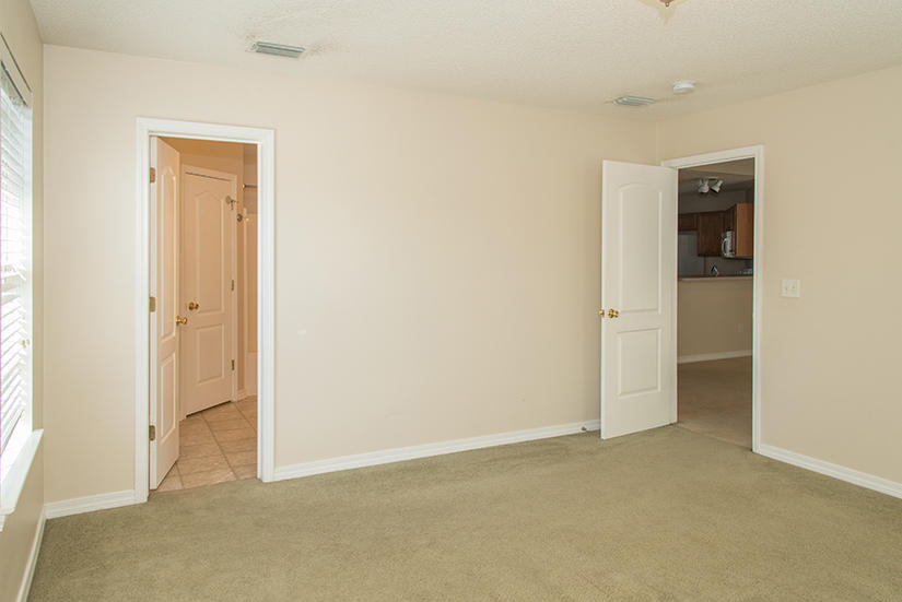 VICTORIA PARK - Residential Lease