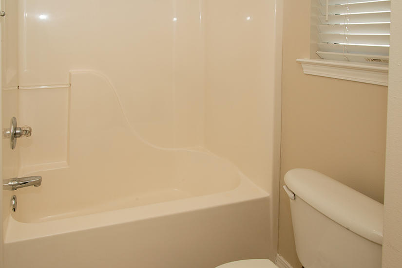 VICTORIA PARK - Residential Lease