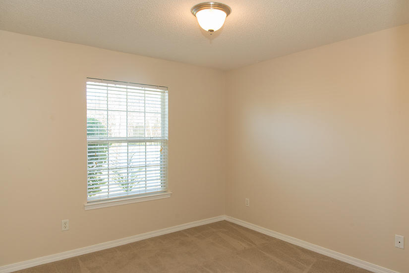 VICTORIA PARK - Residential Lease