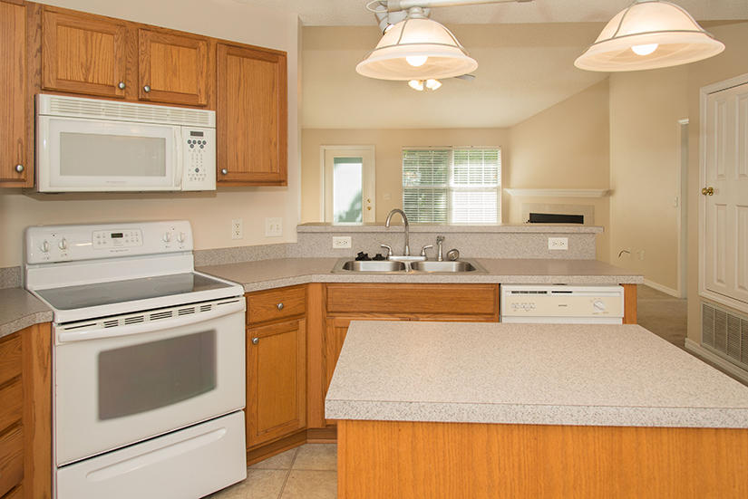 VICTORIA PARK - Residential Lease