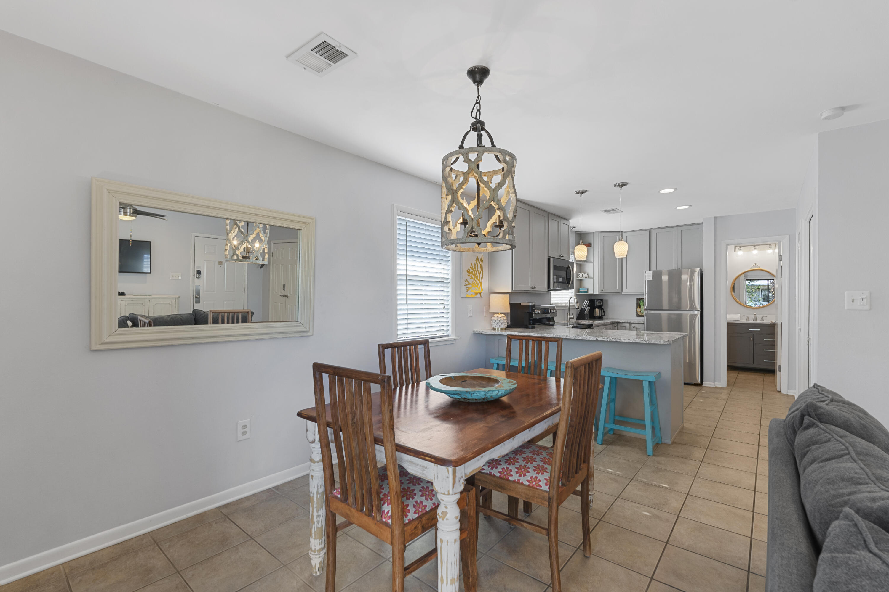 BEACHWOOD VILLAS CONDO - Residential