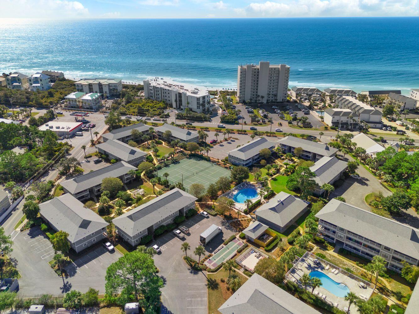 BEACHWOOD VILLAS CONDO - Residential