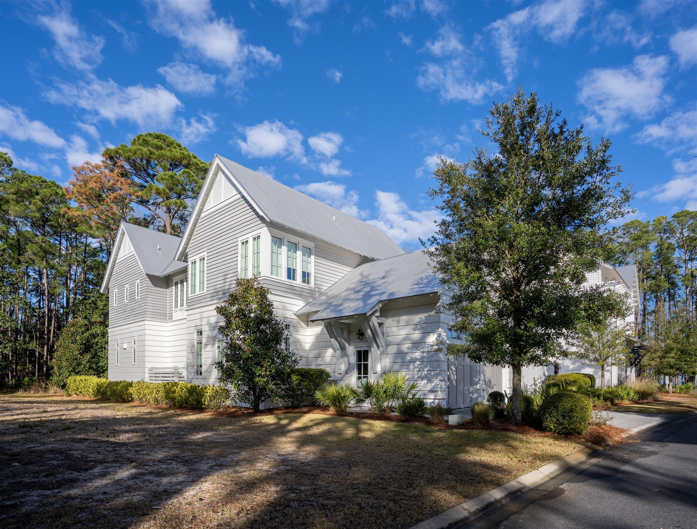 CHURCHILL OAKS - Residential