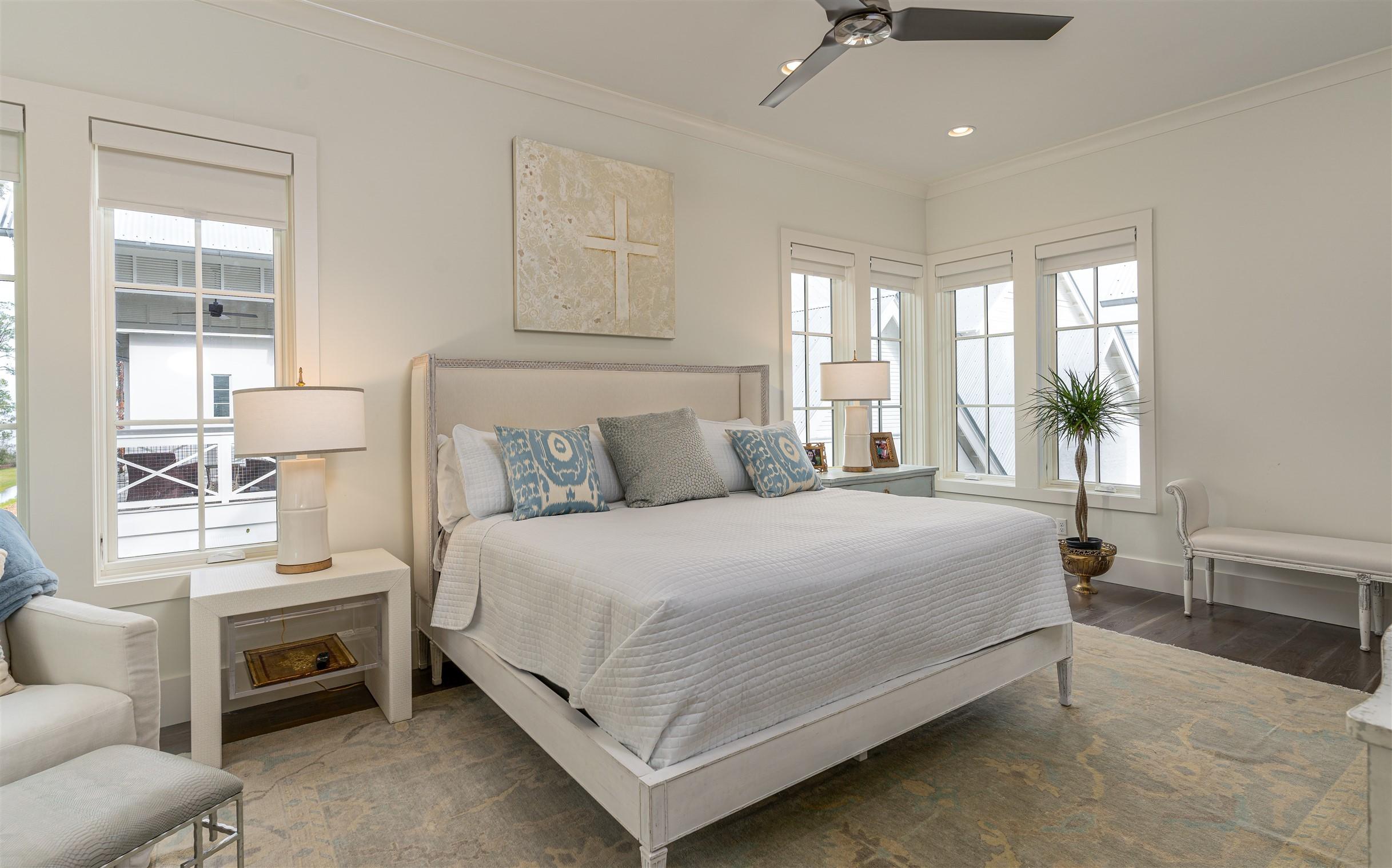 CHURCHILL OAKS - Residential
