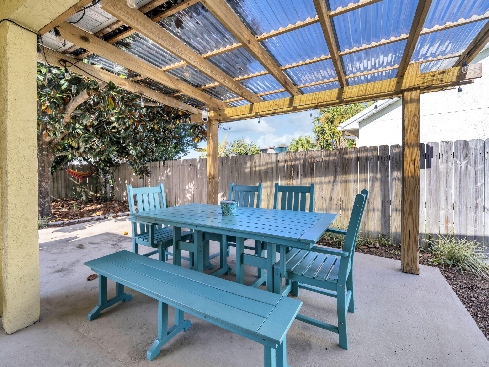 HOLIDAY BEACH UNIT 15 - Residential