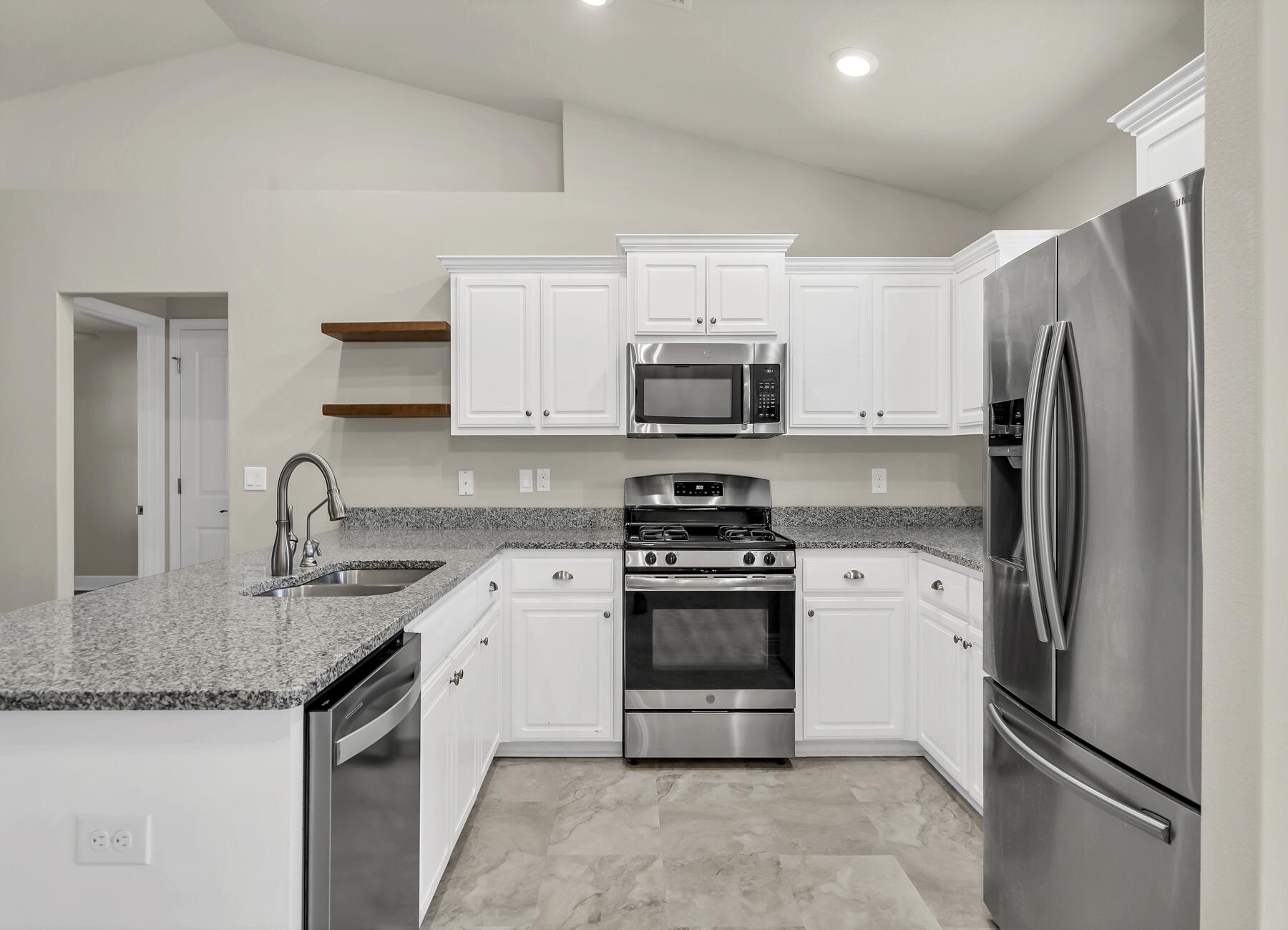 ZARCHARY ESTATES - Residential