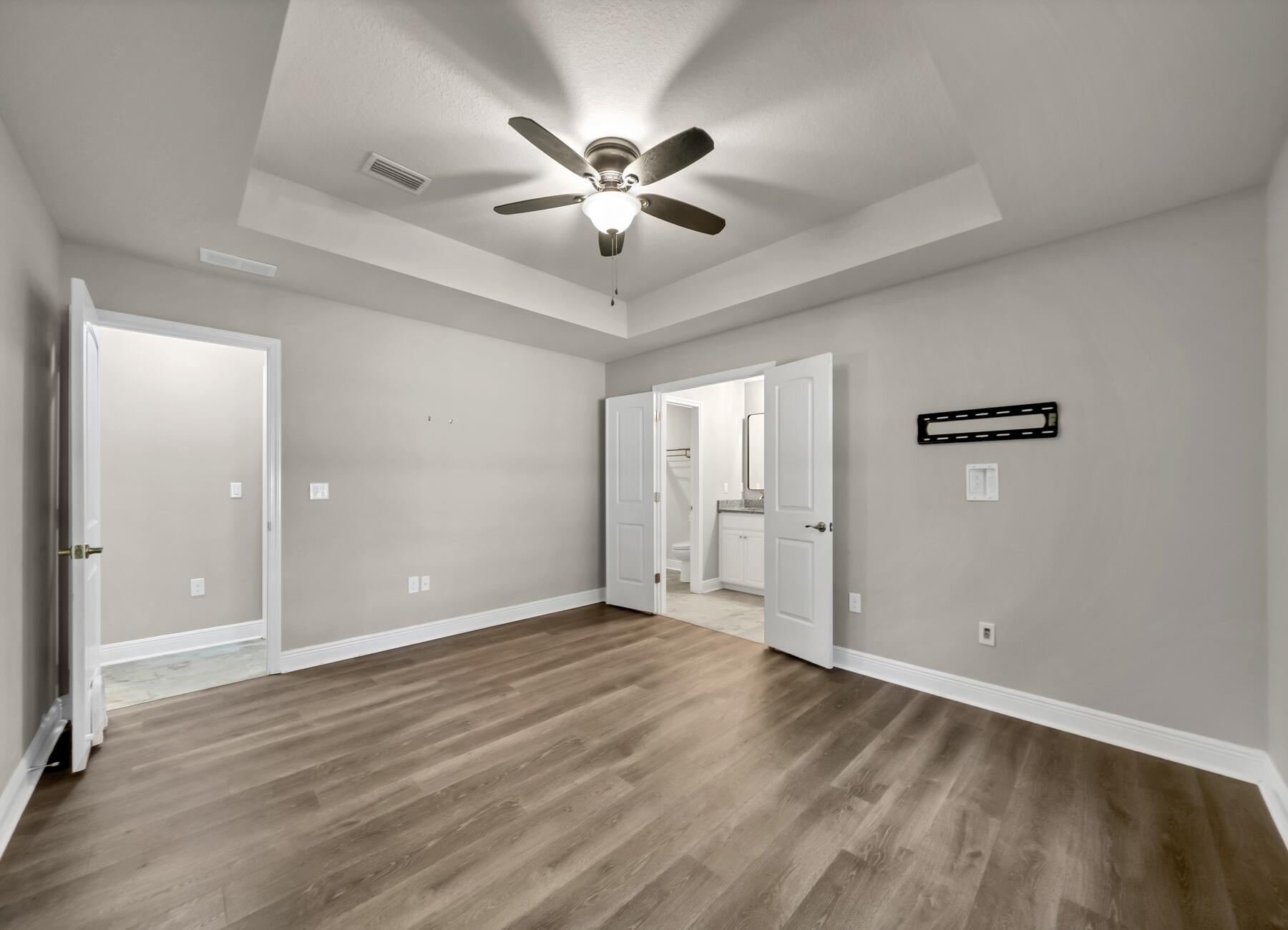 ZARCHARY ESTATES - Residential