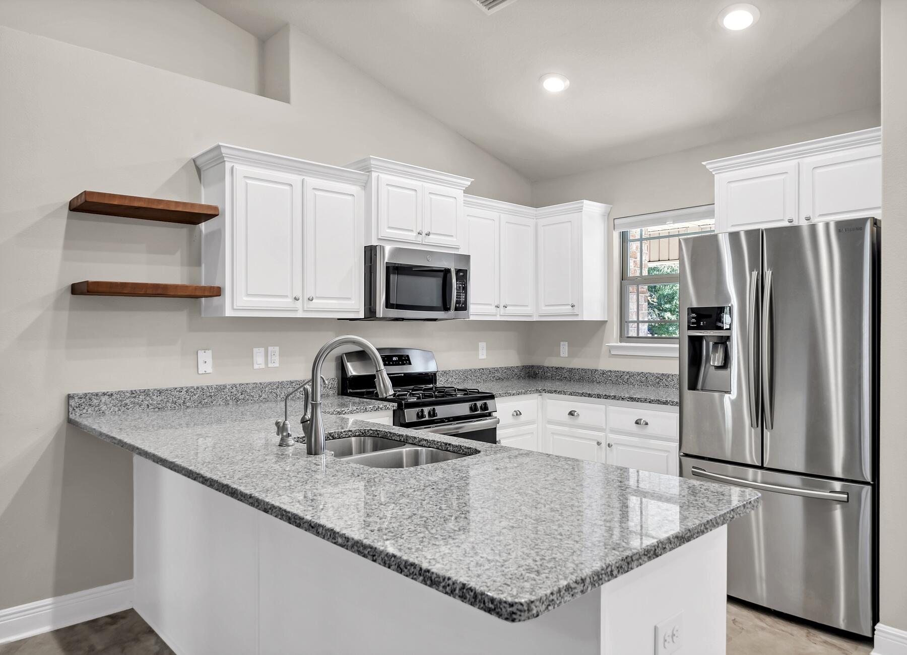 ZARCHARY ESTATES - Residential