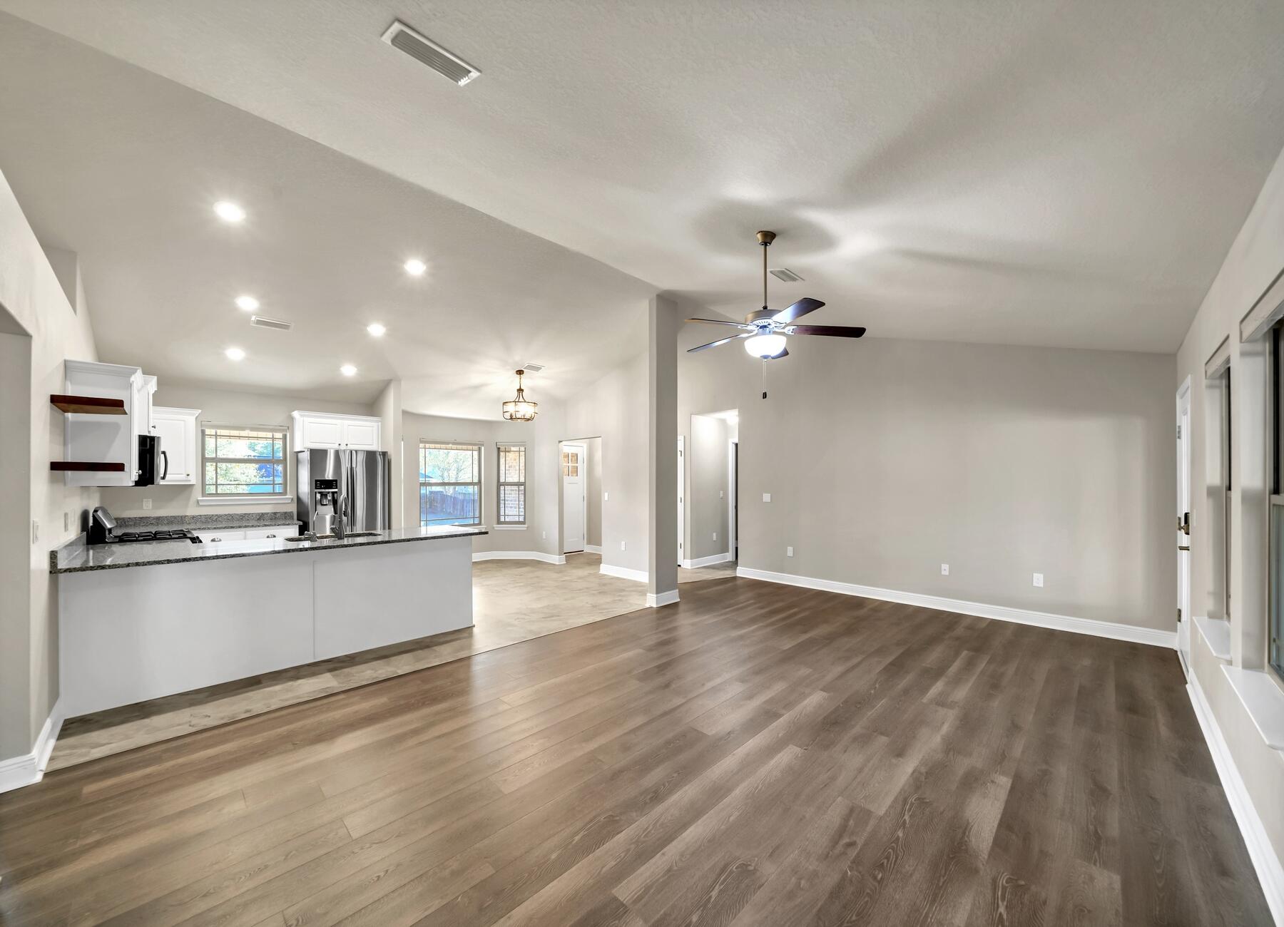 ZARCHARY ESTATES - Residential