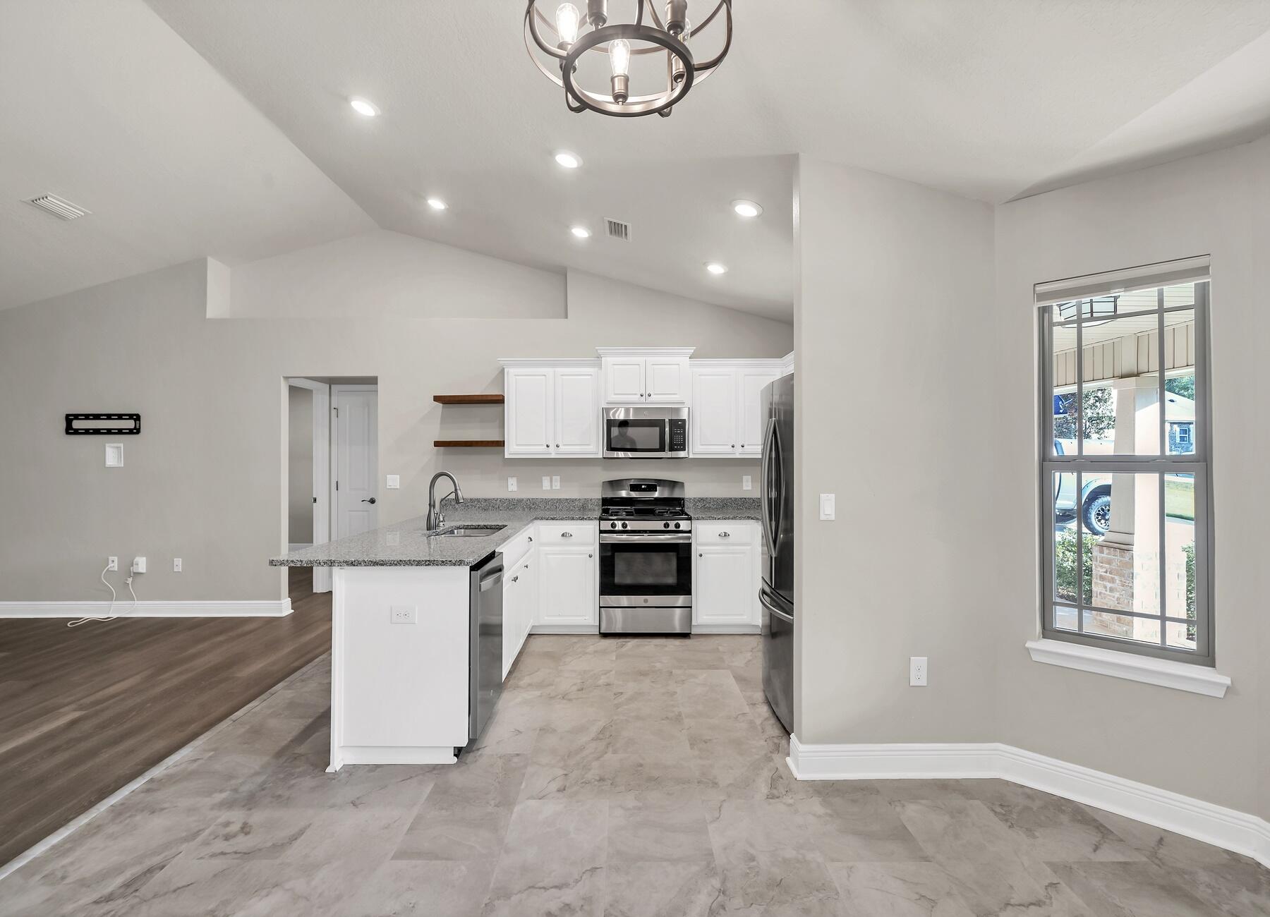 ZARCHARY ESTATES - Residential