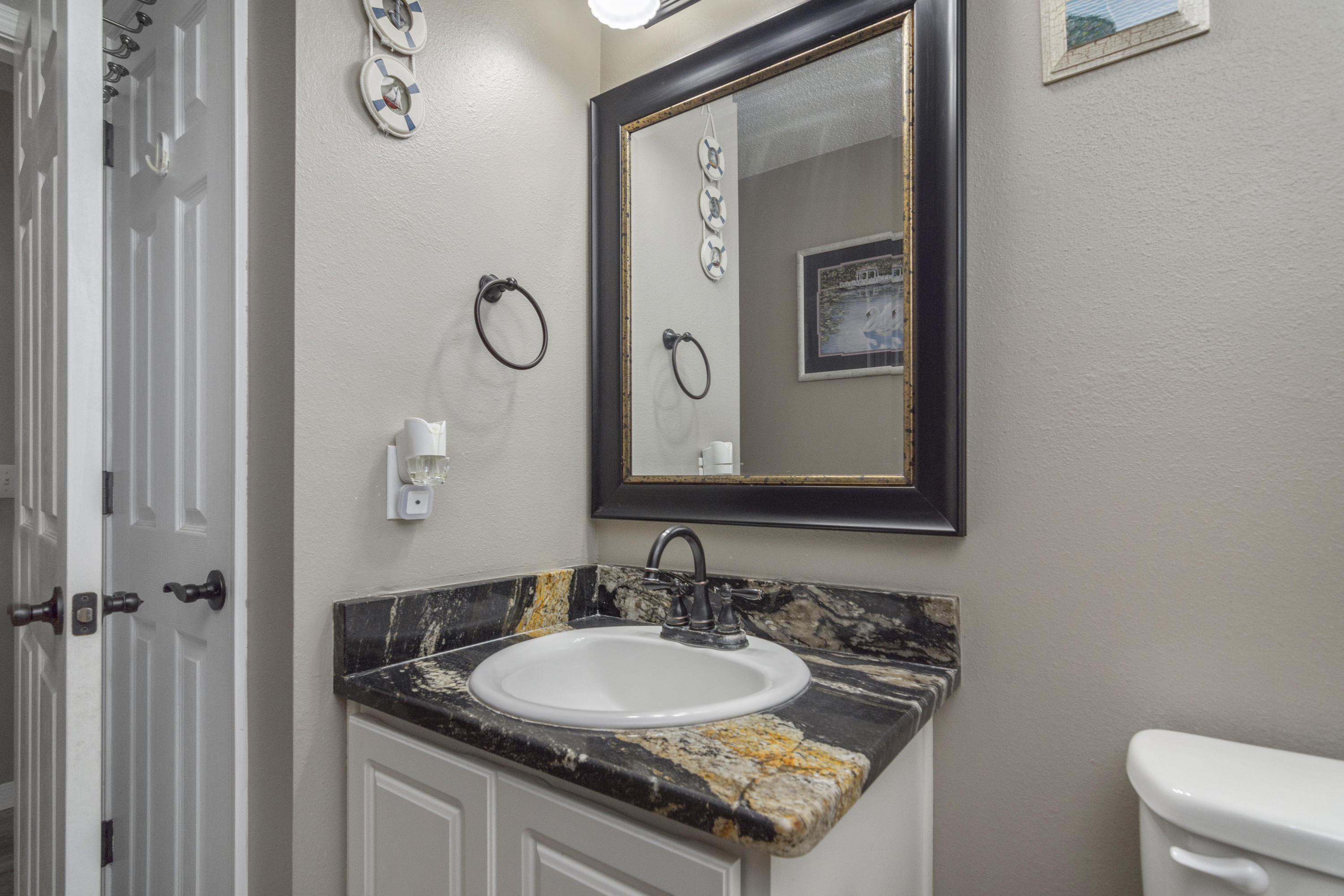 NORTHVIEW ESTATES 7TH ADDN - Residential