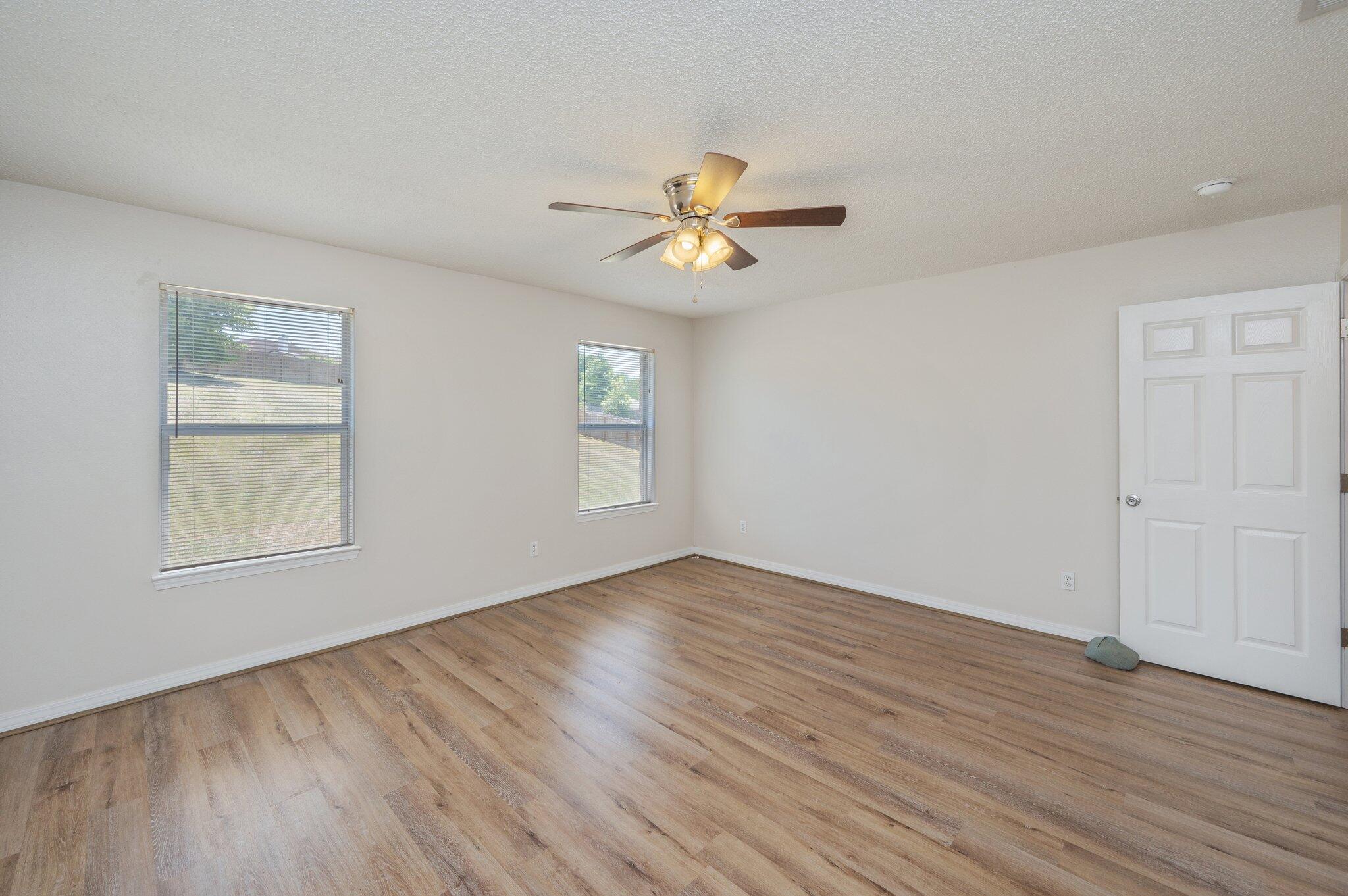 WESTVIEW ESTATES - Residential Lease