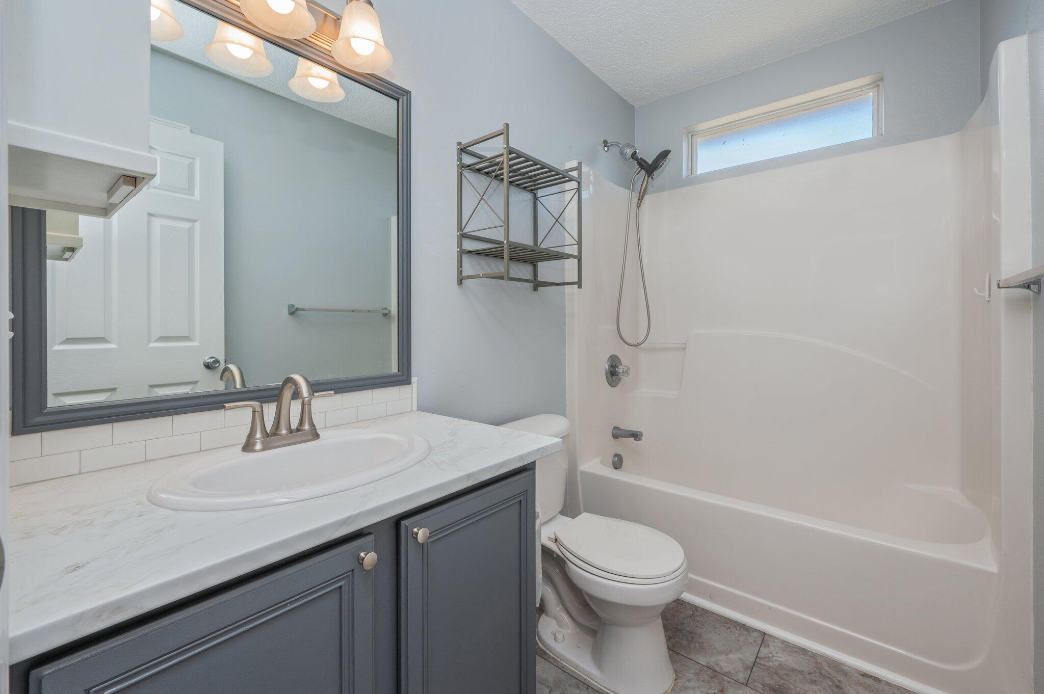 WESTVIEW ESTATES - Residential Lease