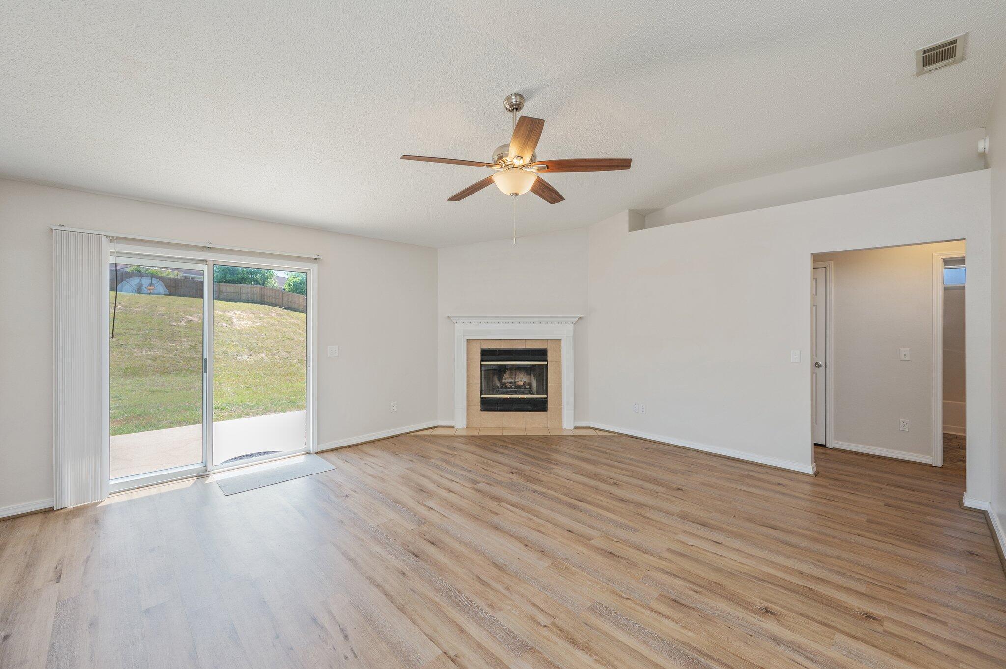 WESTVIEW ESTATES - Residential Lease