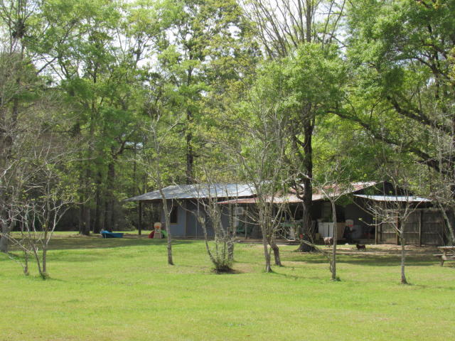 METES & BOUNDS - Land