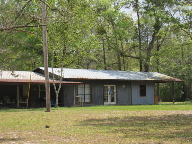 METES & BOUNDS - Land