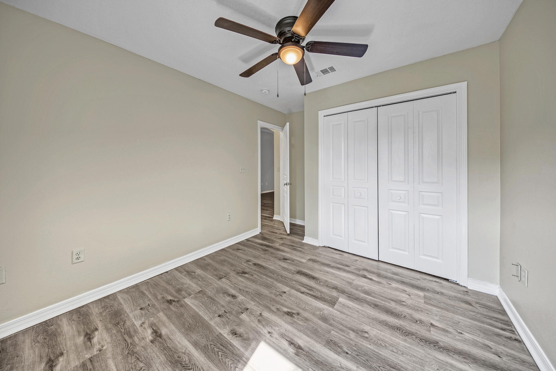 RIVERCHASE S/D - Residential