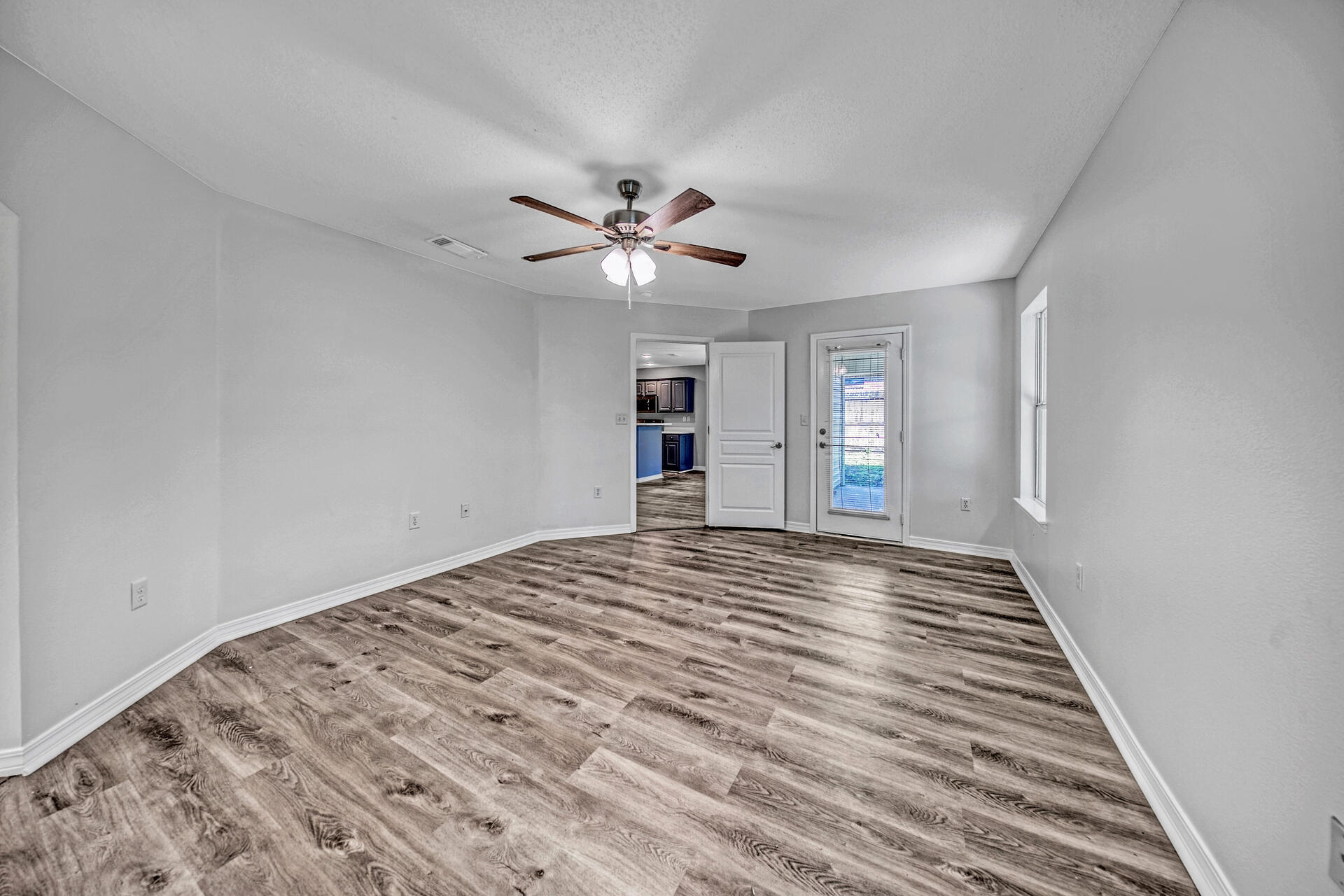 RIVERCHASE S/D - Residential