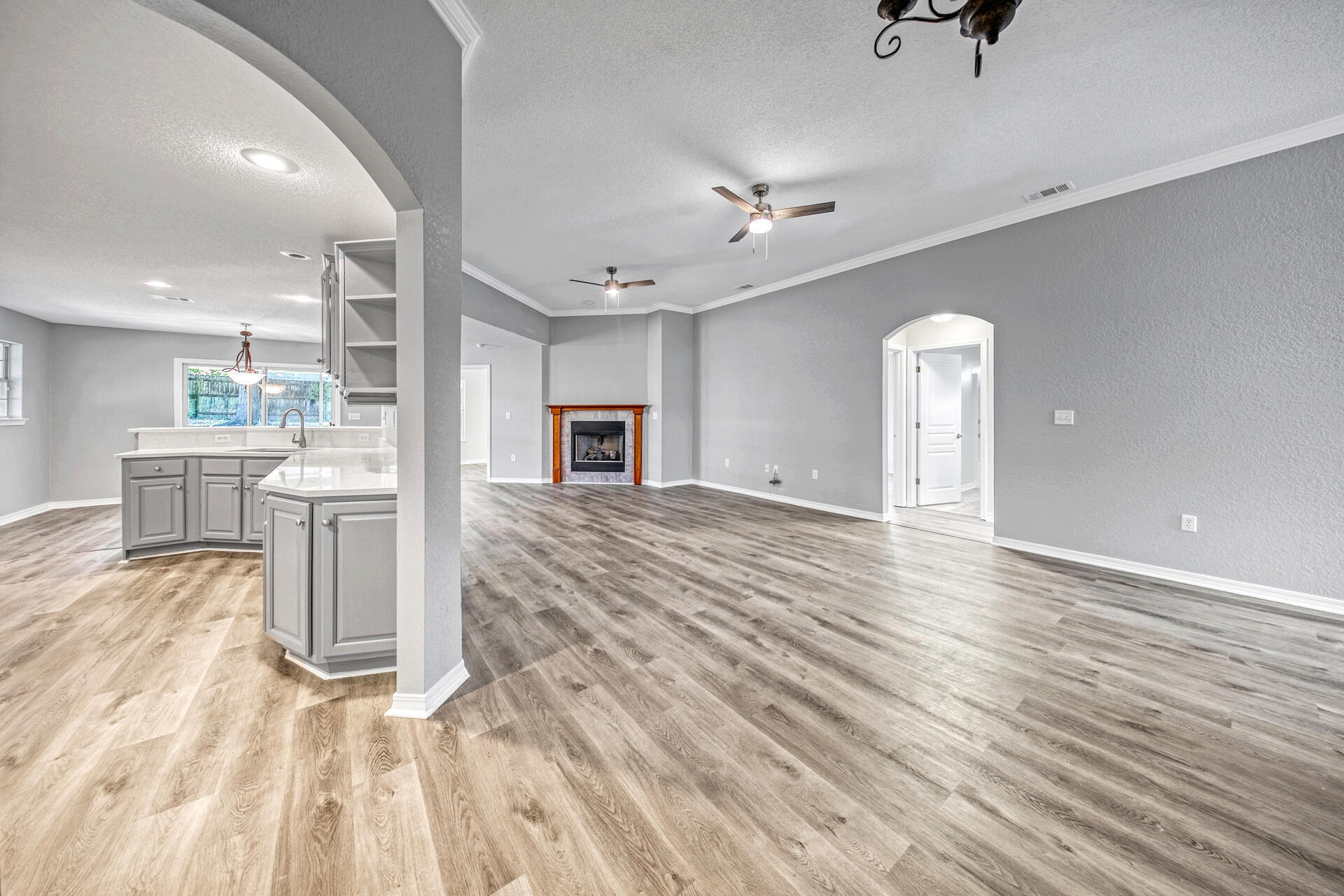 RIVERCHASE S/D - Residential