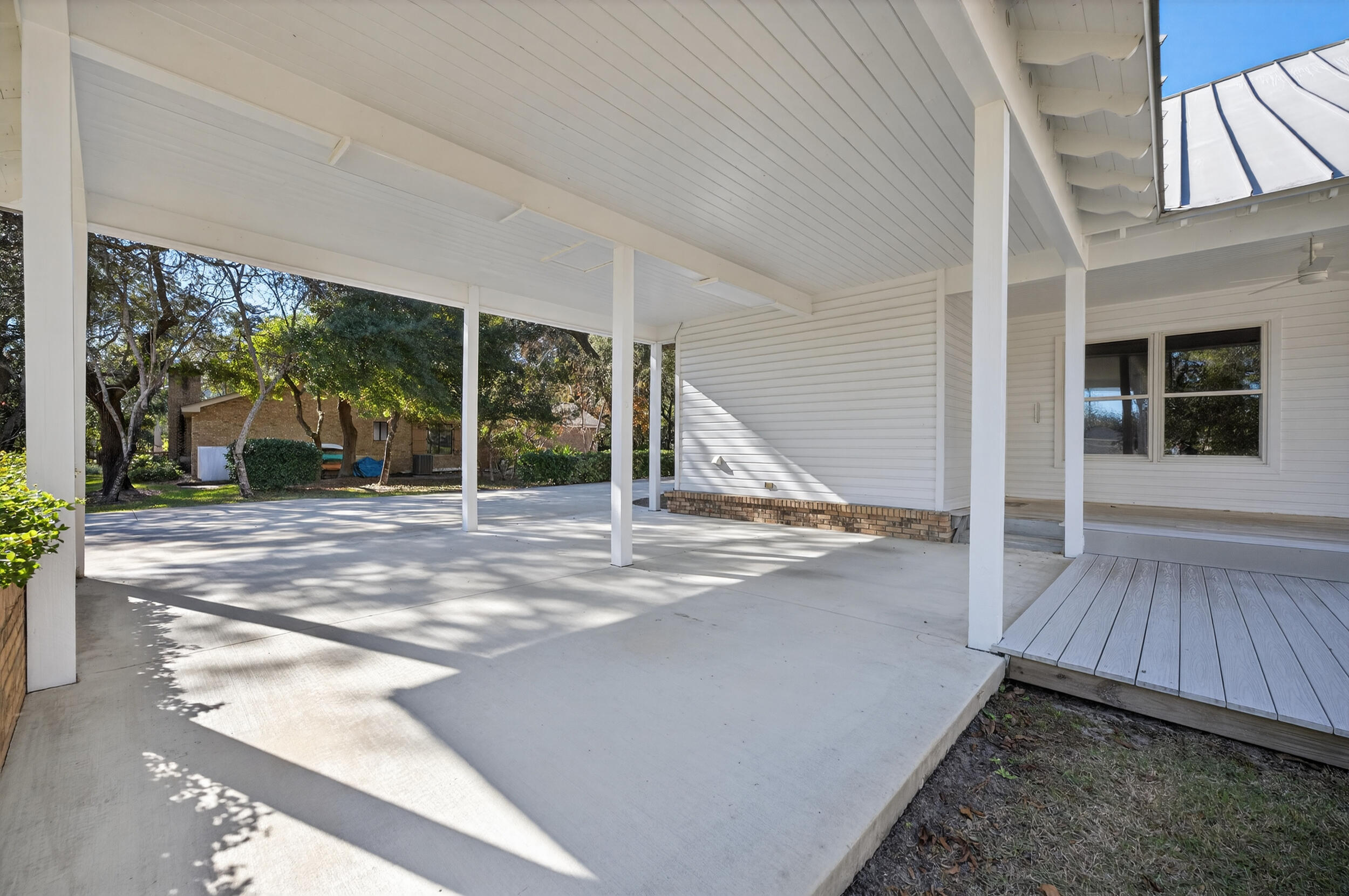 SHIRKS BAYOU - Residential