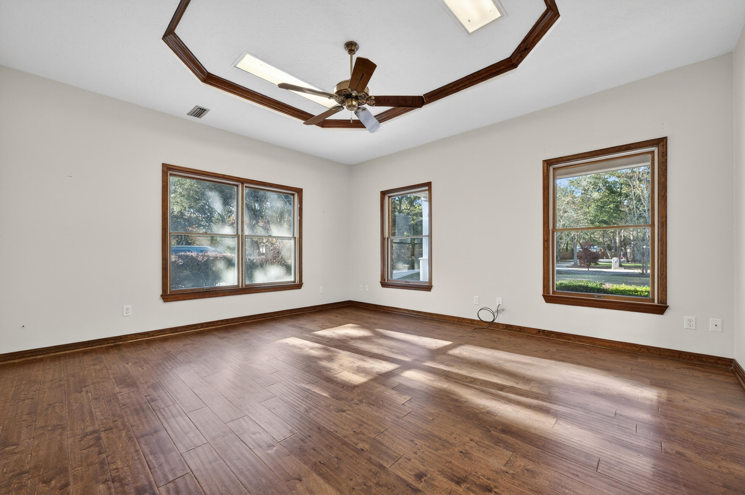 SHIRKS BAYOU - Residential