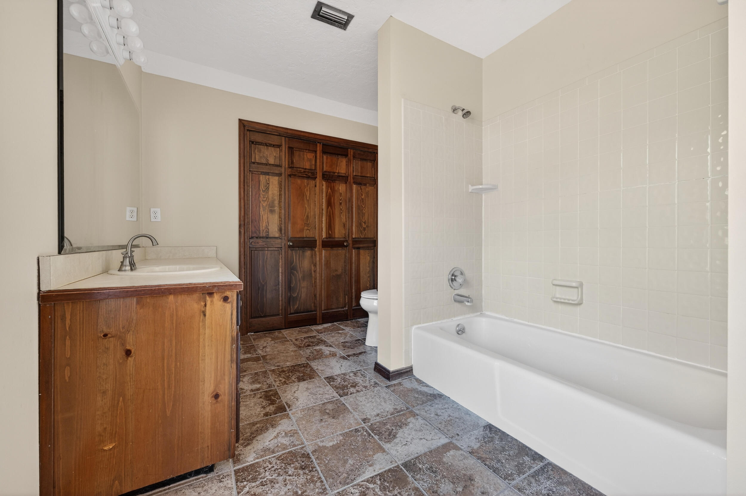 SHIRKS BAYOU - Residential