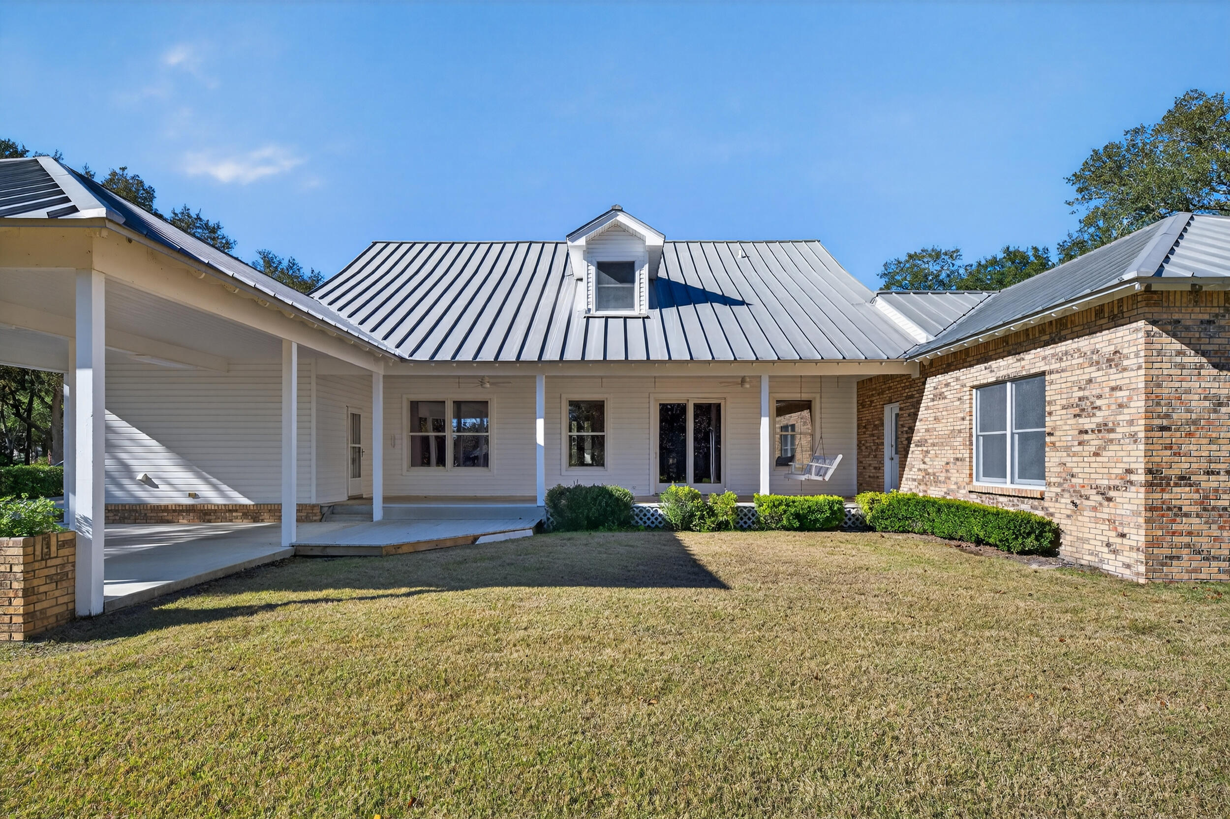 SHIRKS BAYOU - Residential