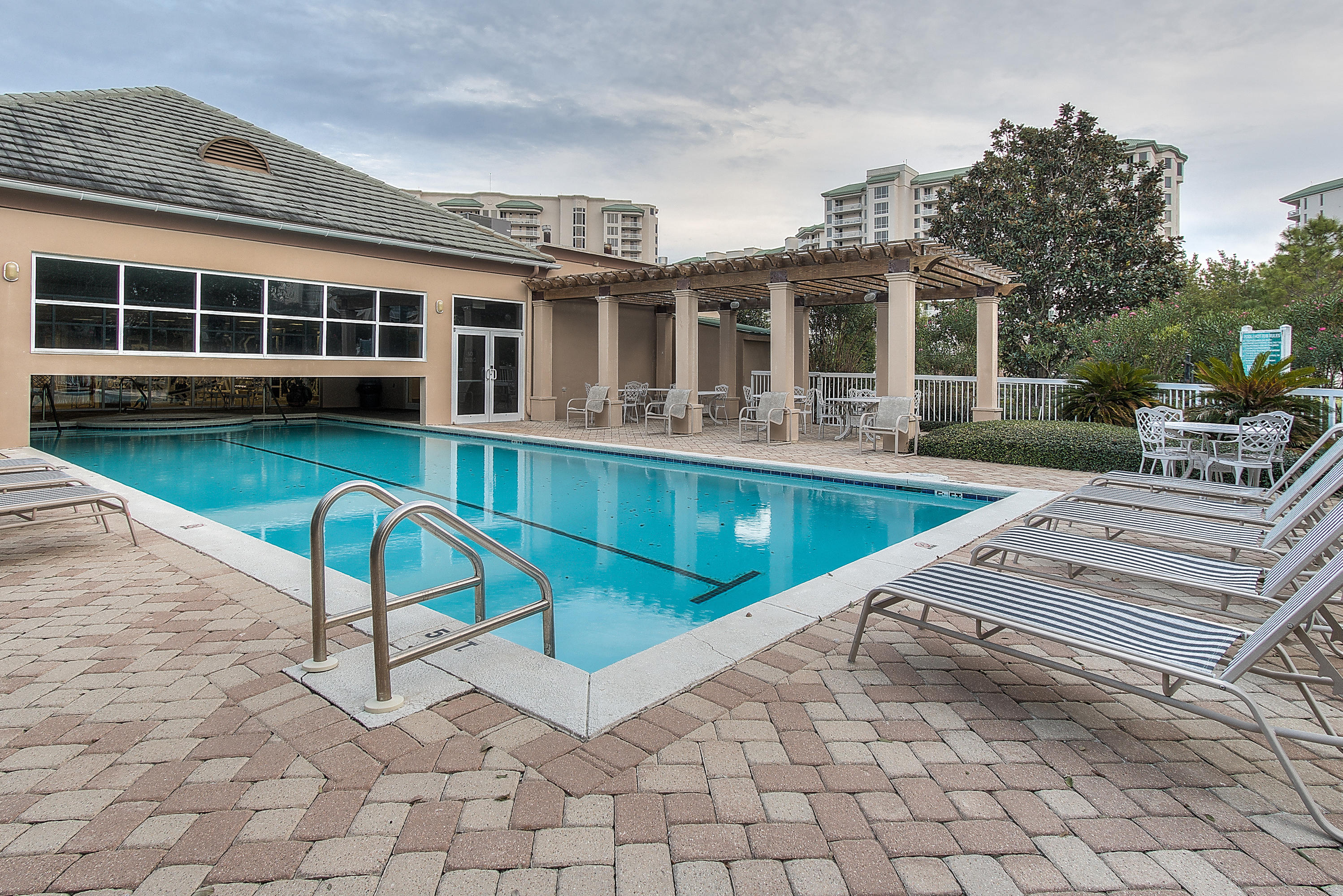 ST. LUCIA AT SILVER SHELLS - Residential