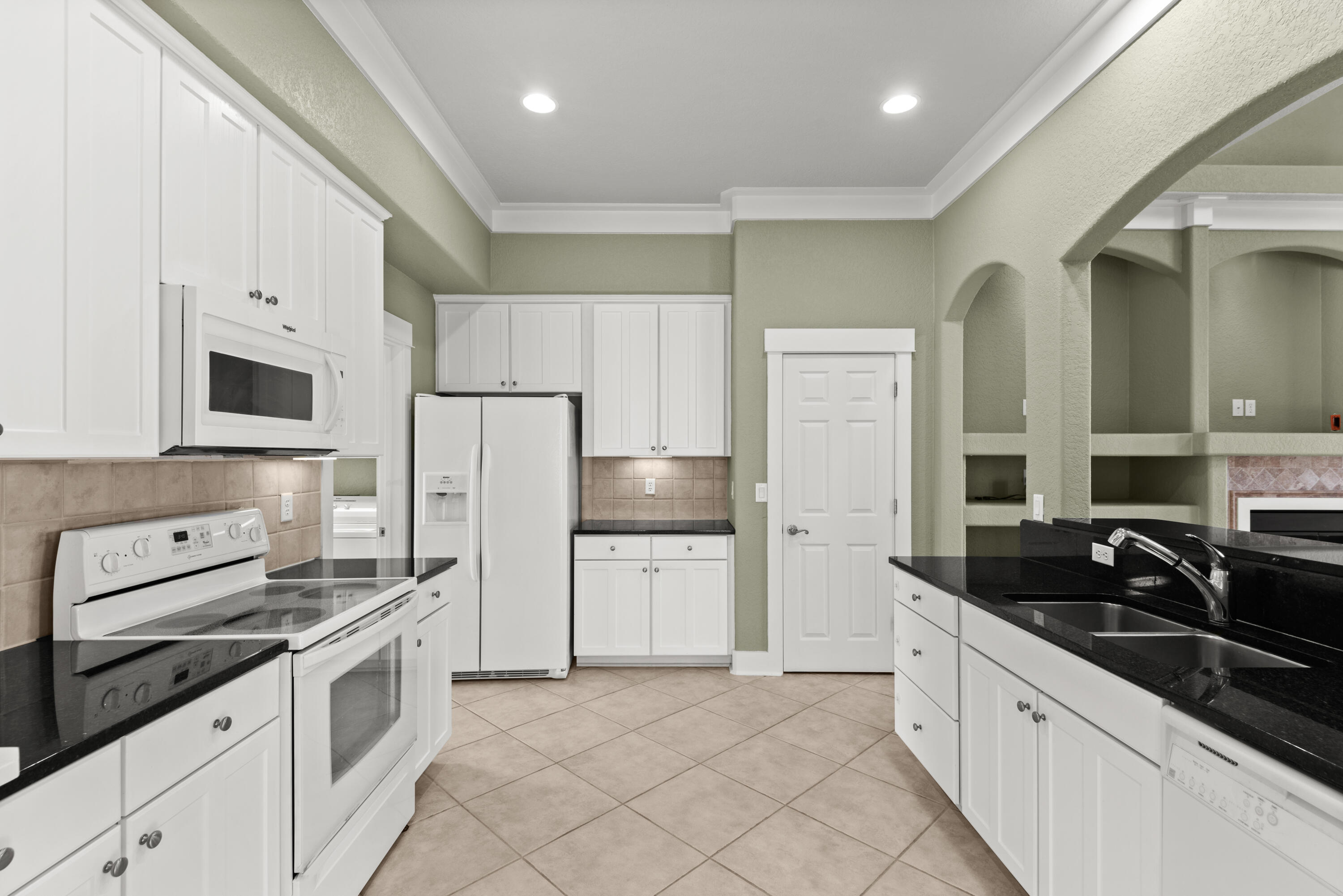 CRYSTAL BEACH - Residential