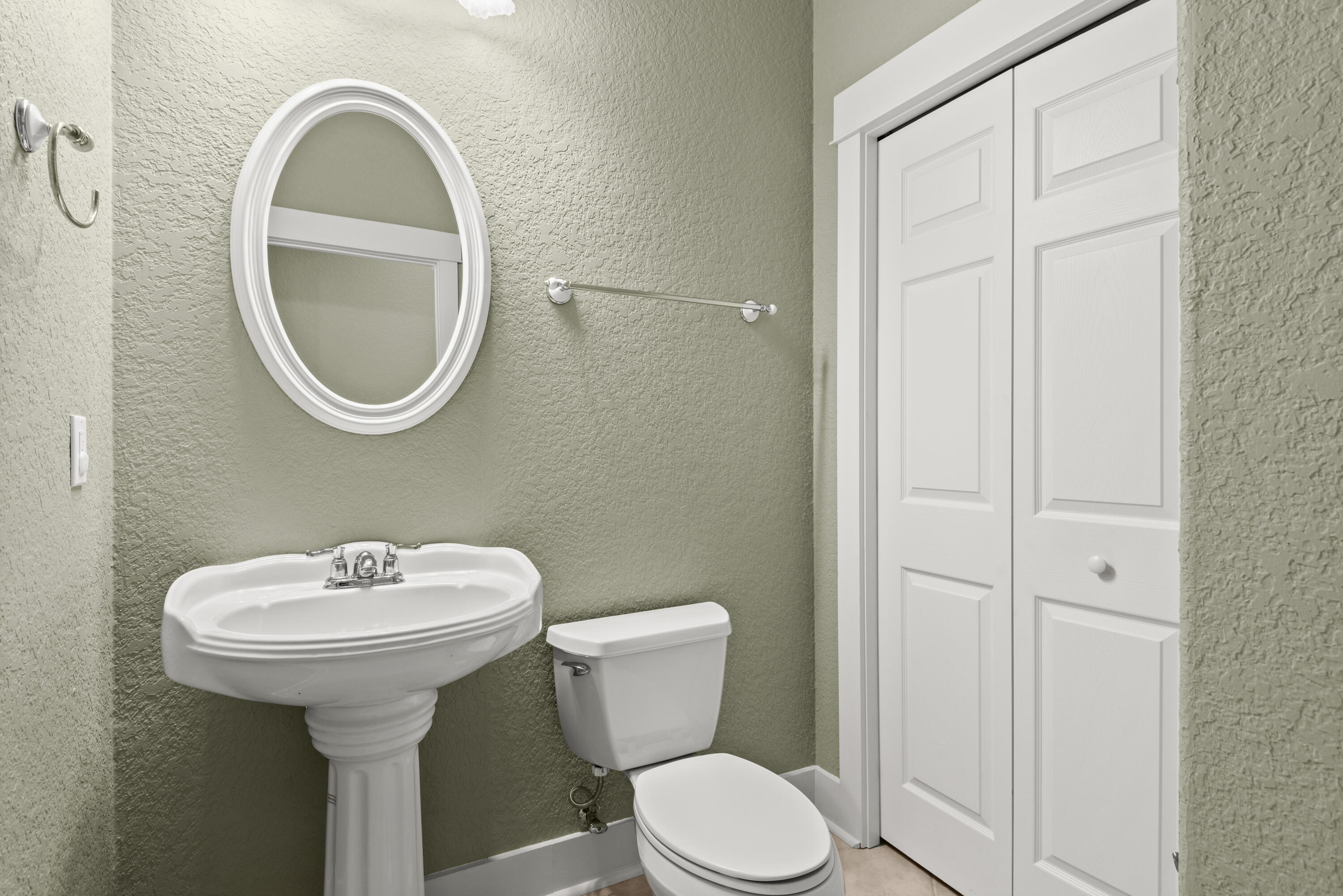 CRYSTAL BEACH - Residential