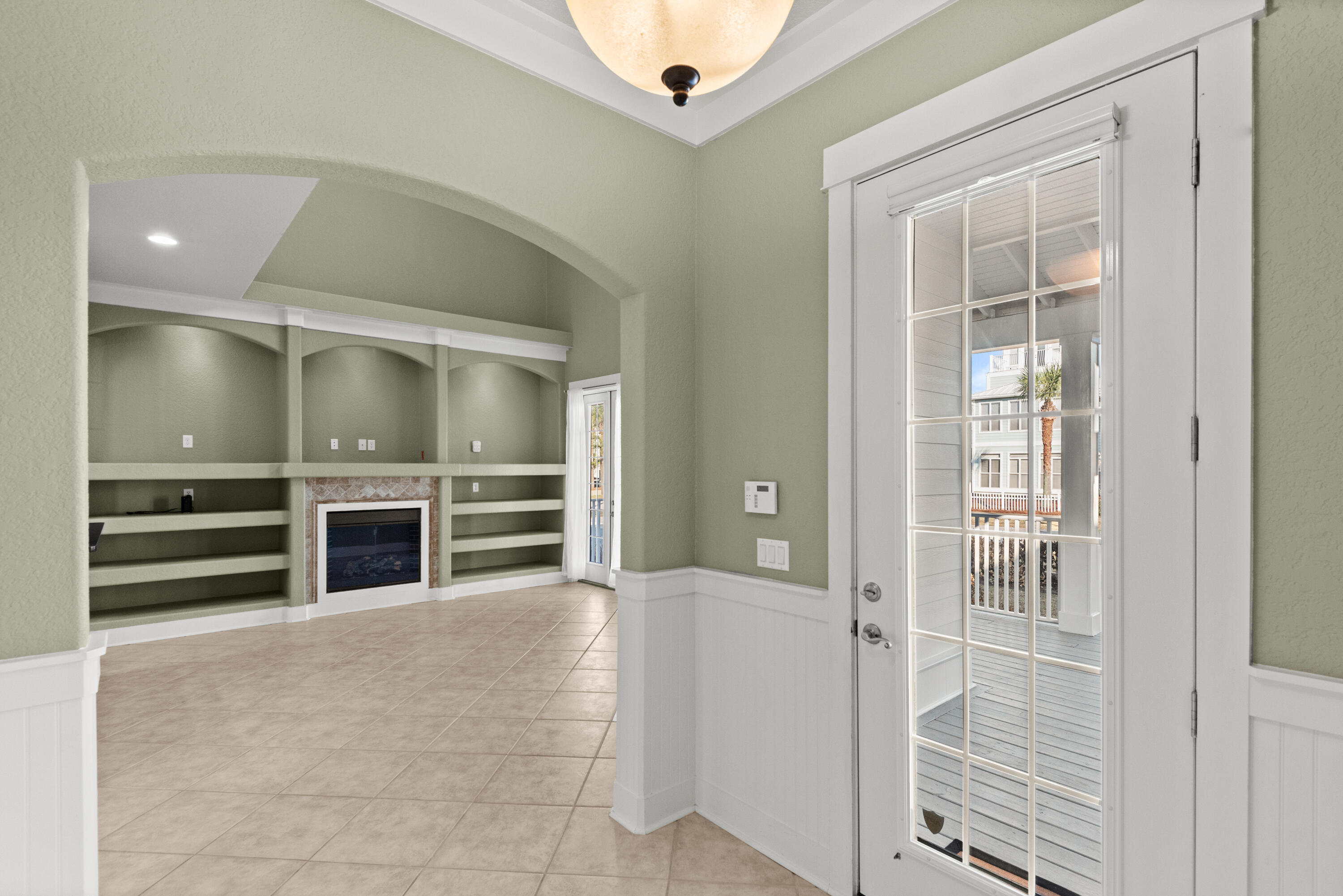 CRYSTAL BEACH - Residential