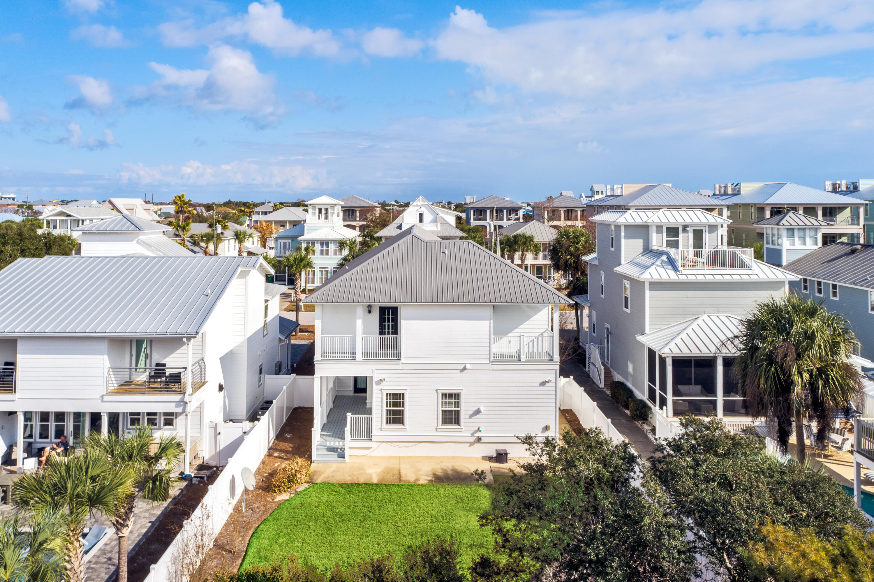 CRYSTAL BEACH - Residential