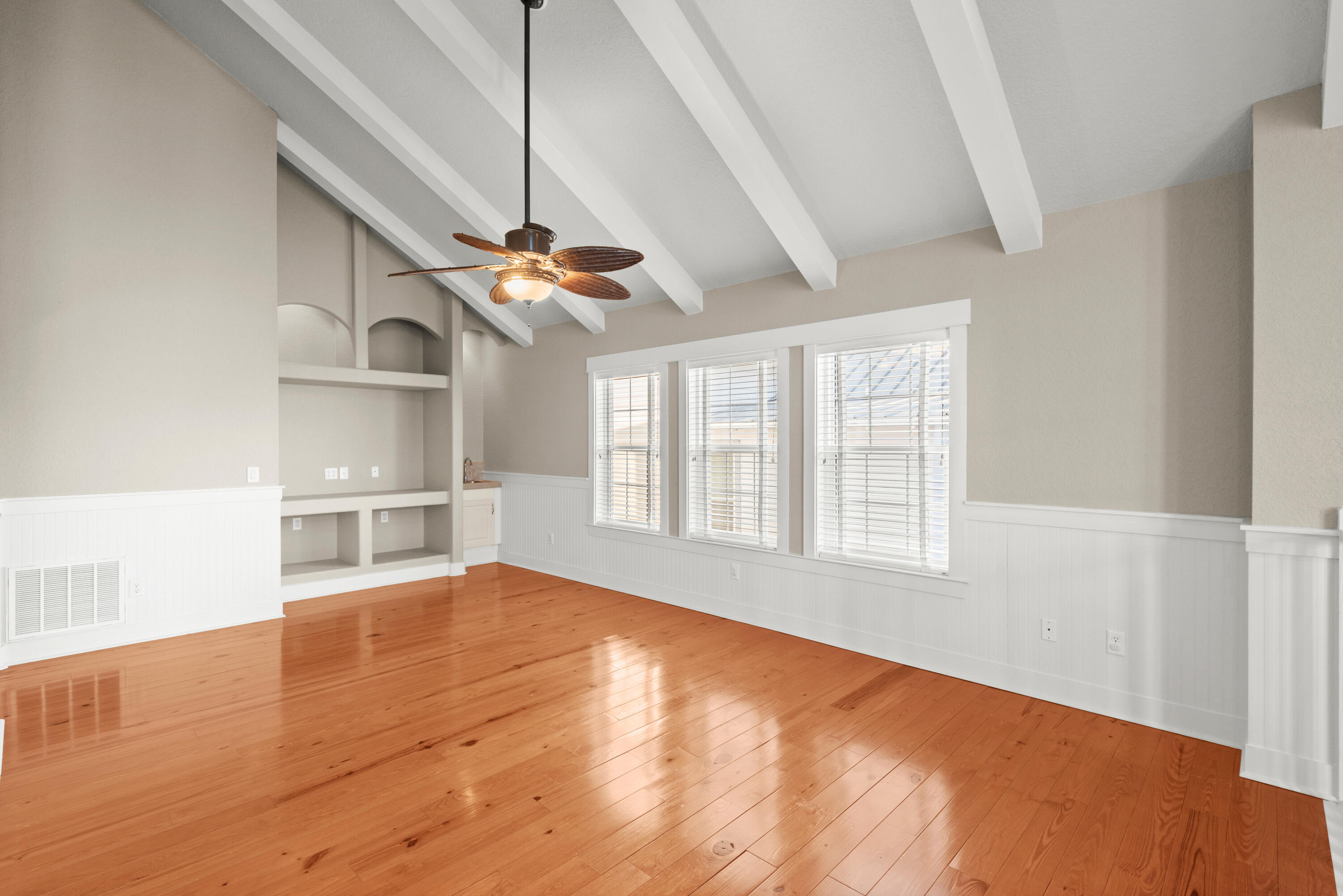 CRYSTAL BEACH - Residential