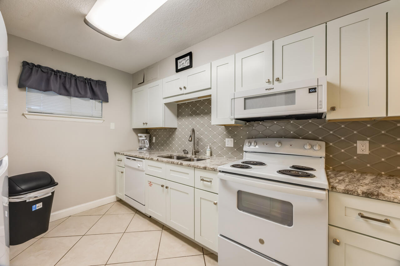 1114 Santa Rosa Boulevard UNIT 208