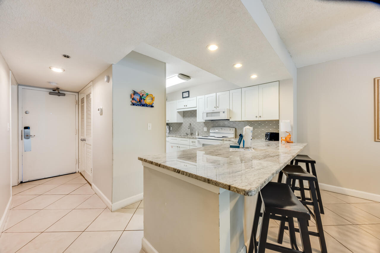 1114 Santa Rosa Boulevard UNIT 208