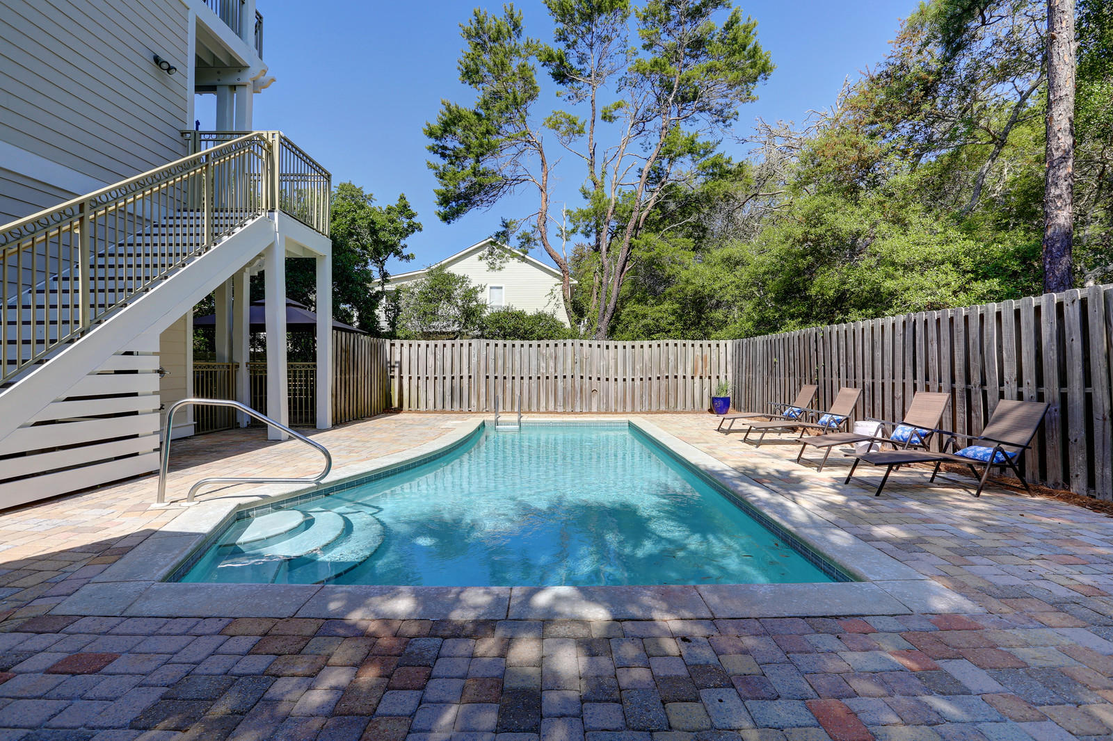 BLUE MOUNTAIN BEACH - Residential