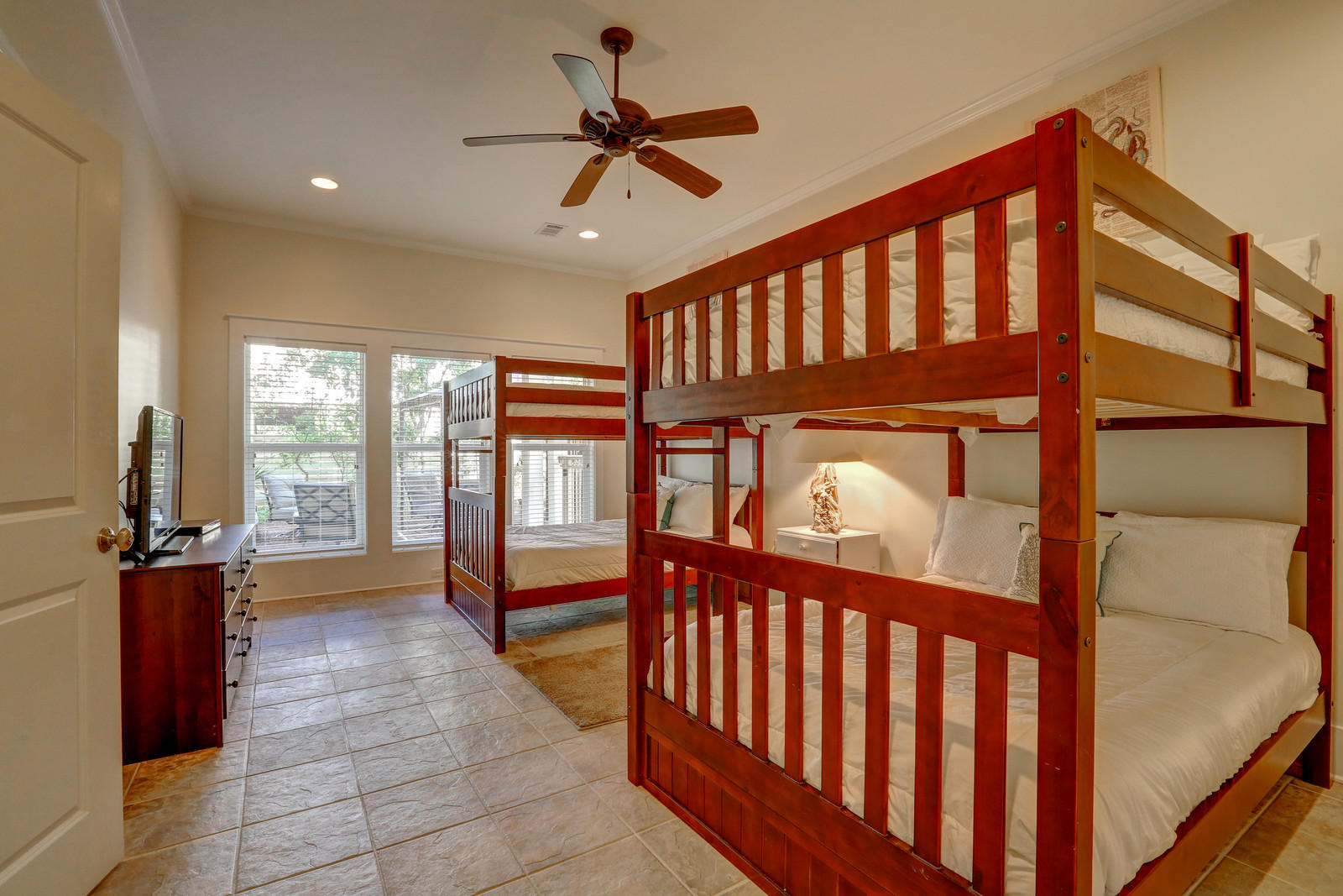 BLUE MOUNTAIN BEACH - Residential