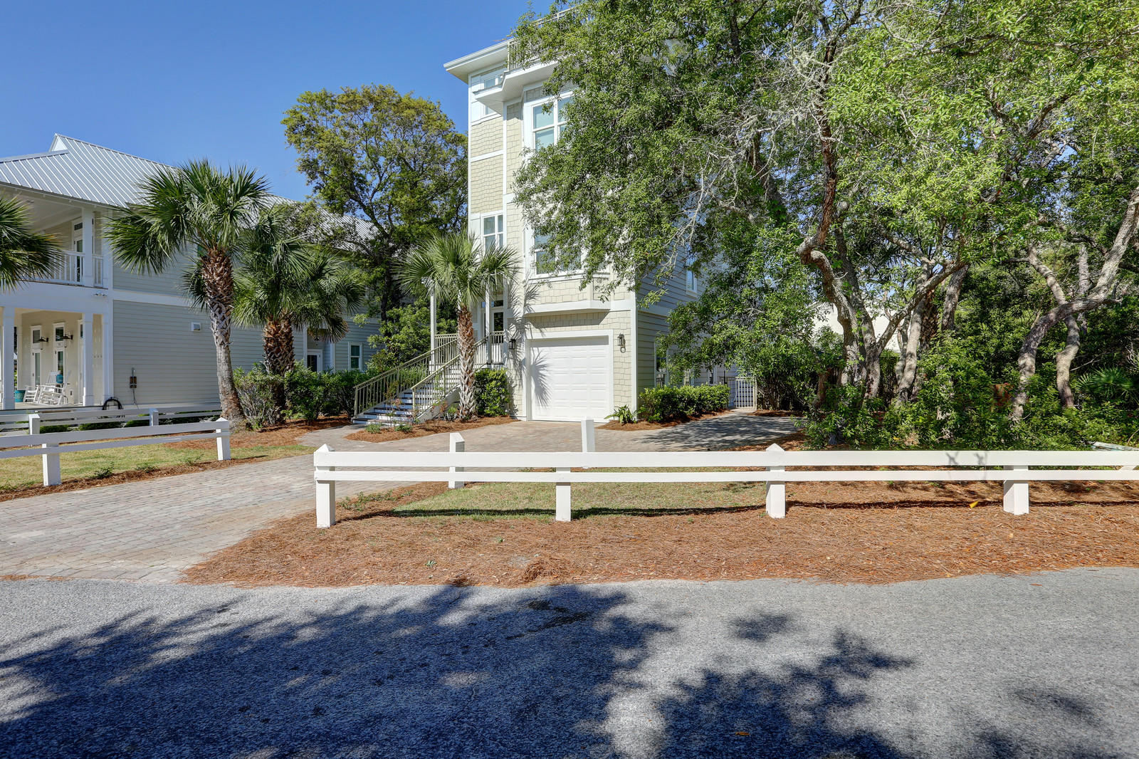 BLUE MOUNTAIN BEACH - Residential