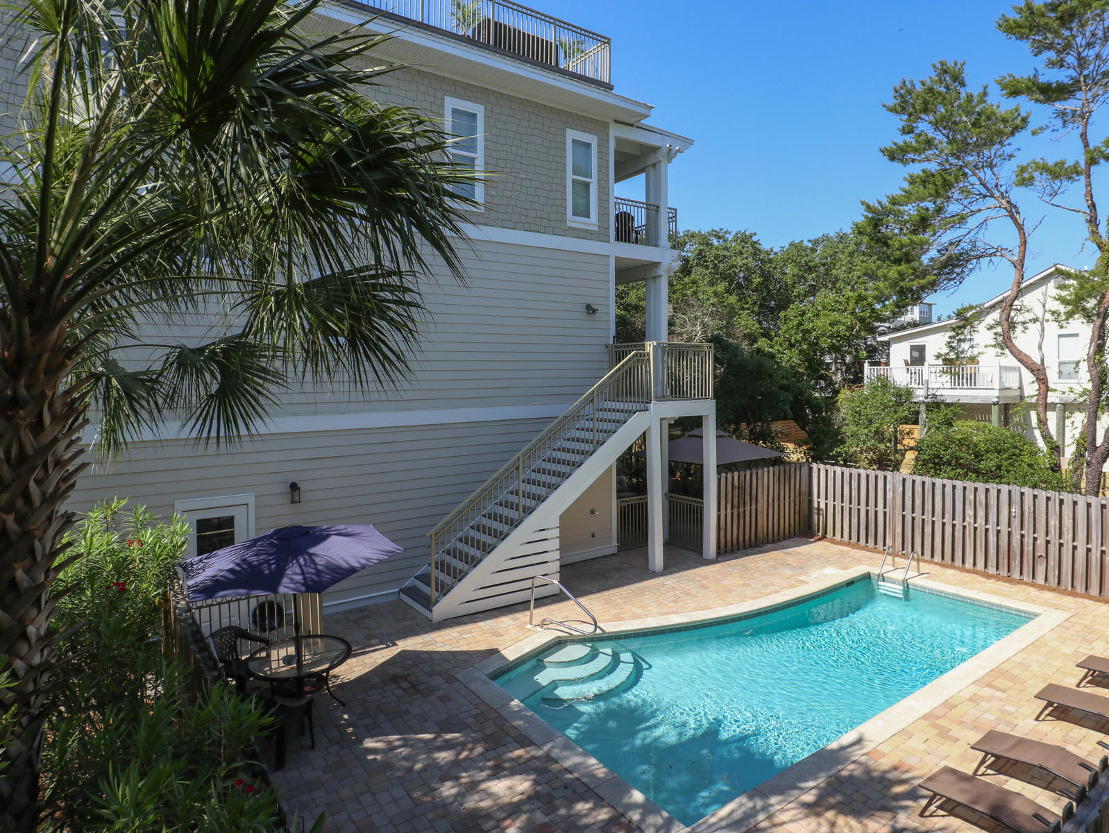 BLUE MOUNTAIN BEACH - Residential