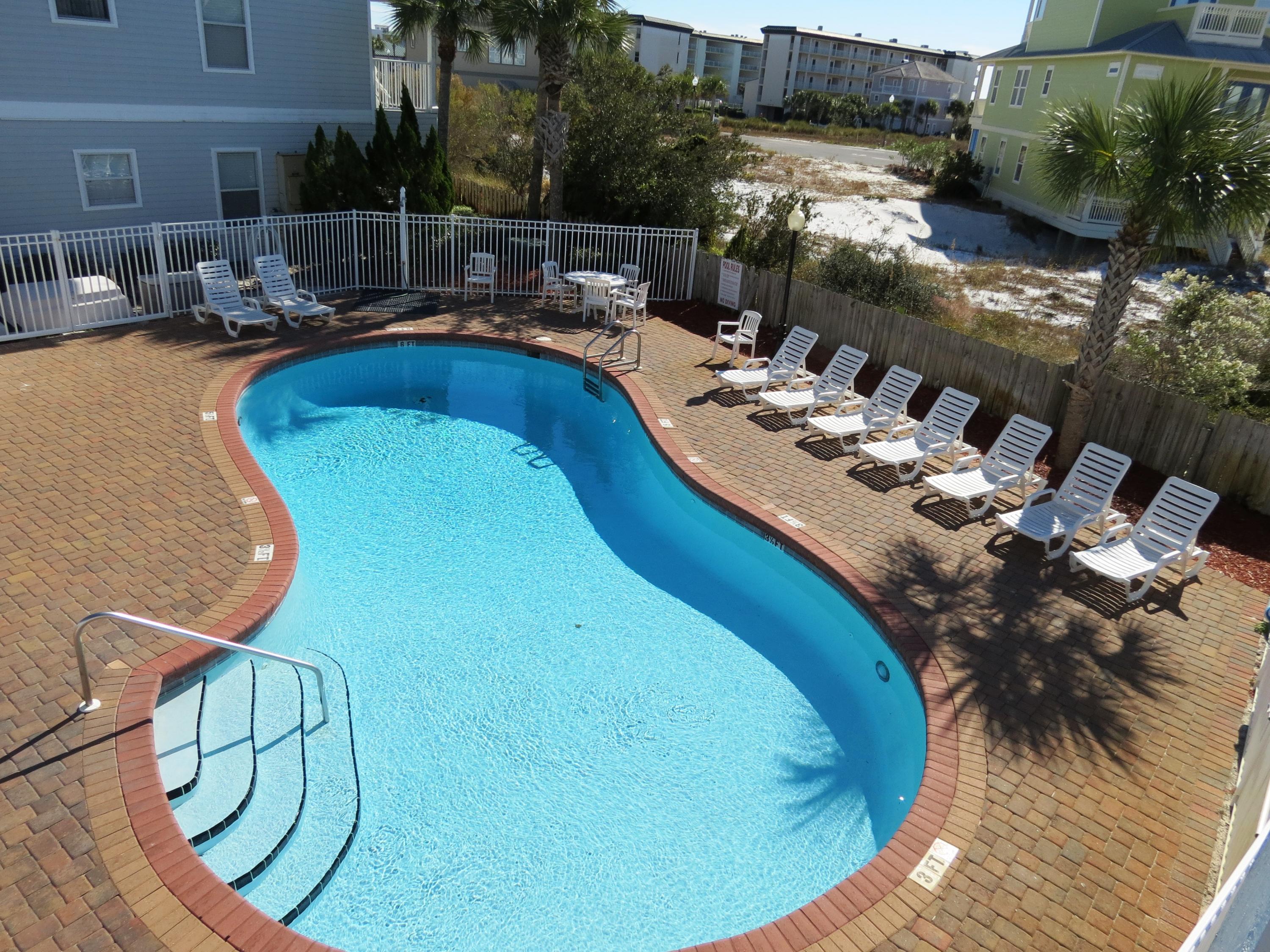 BEACHSIDE VILLAS CONDO - Residential