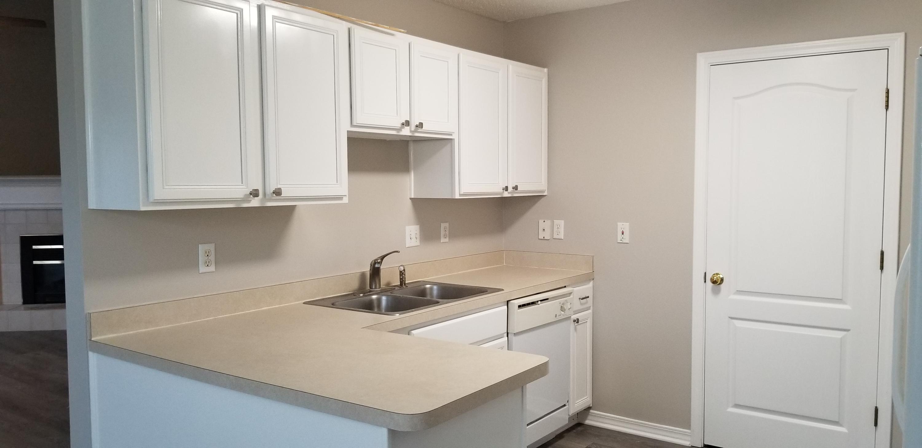 EMERALD LAKES PH 3 - Residential