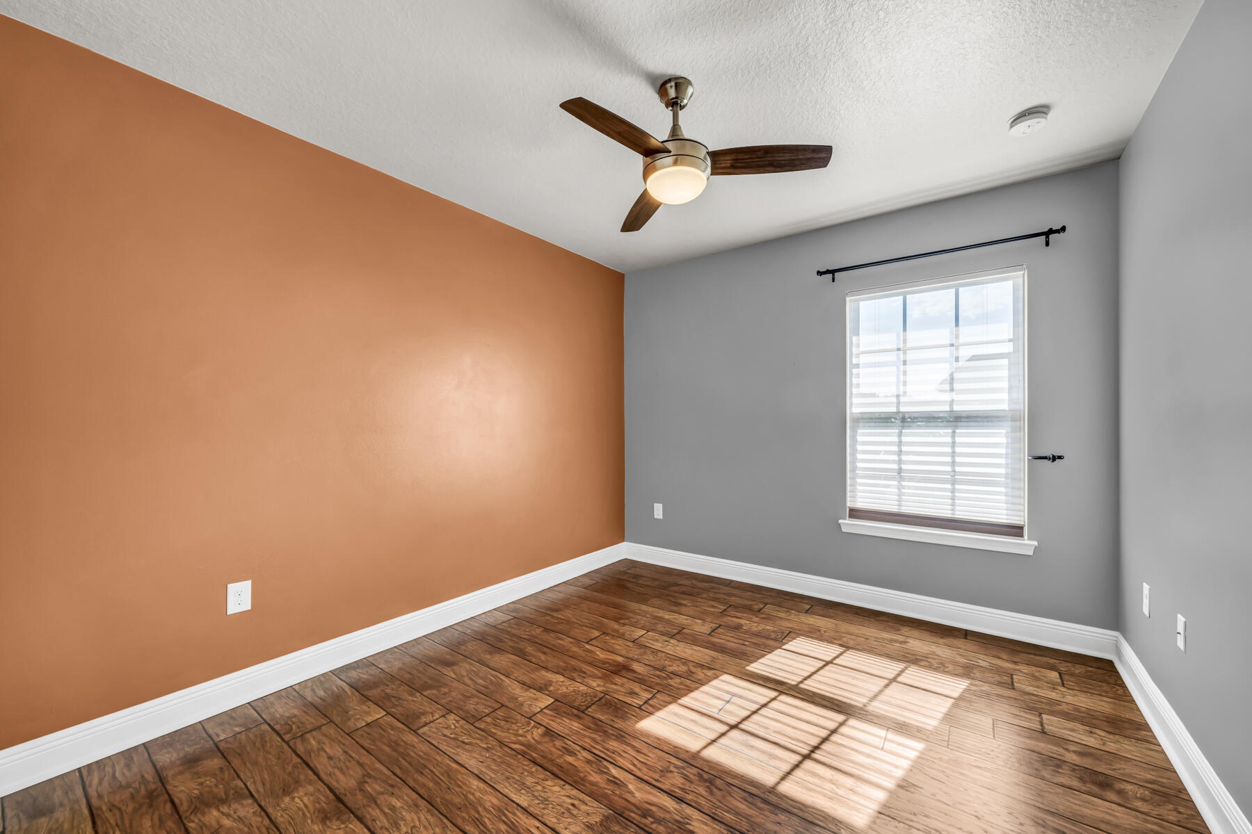 RESERVE POINTE - Residential