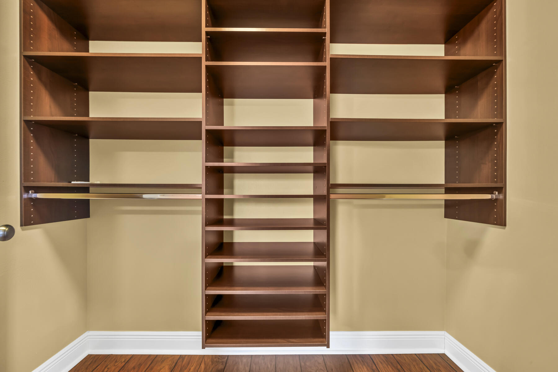RESERVE POINTE - Residential