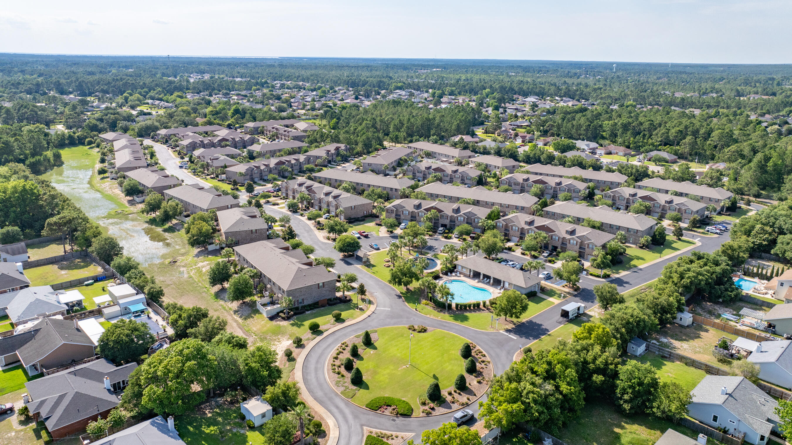 RESERVE POINTE - Residential